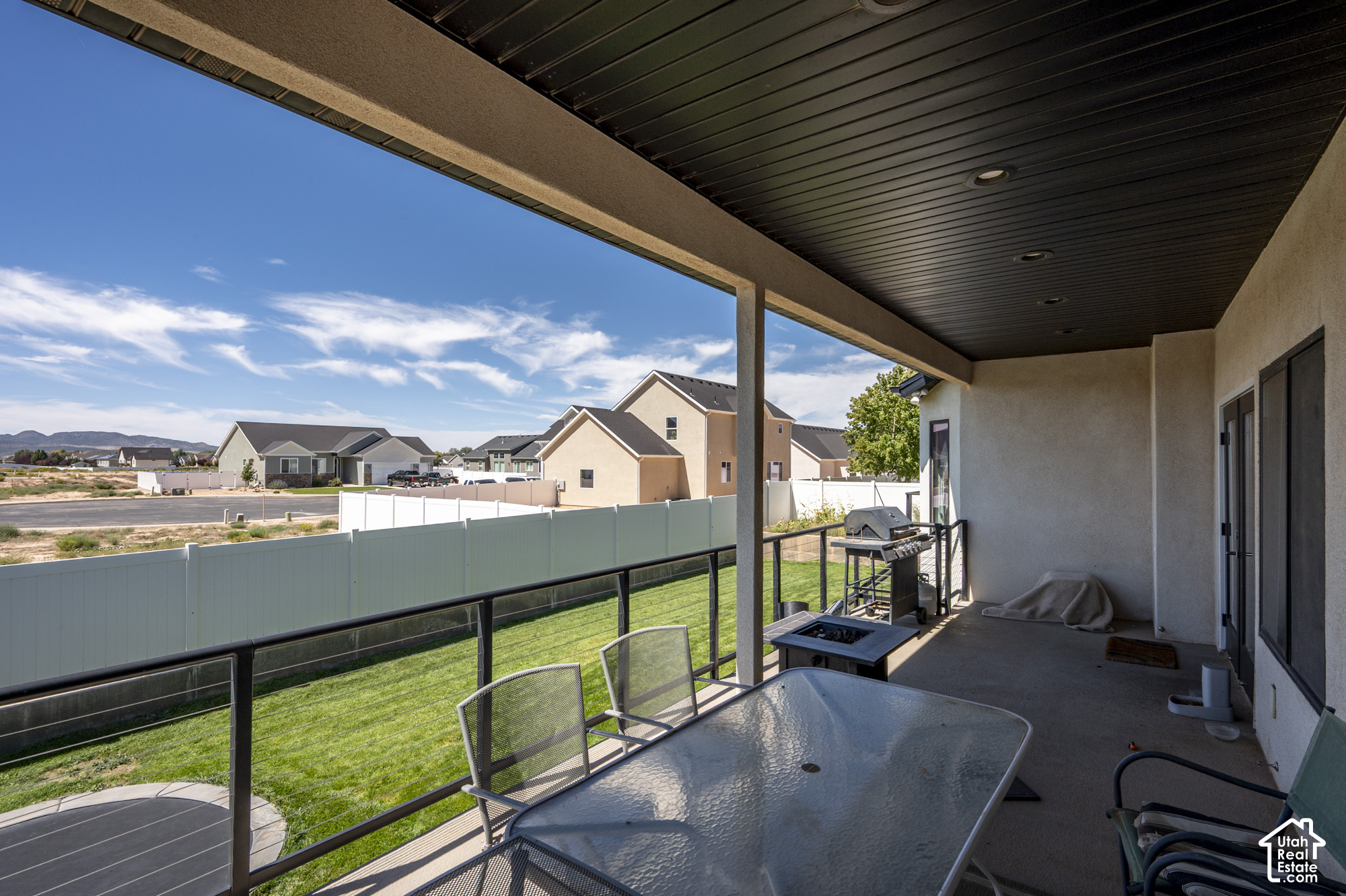 main property photo 50