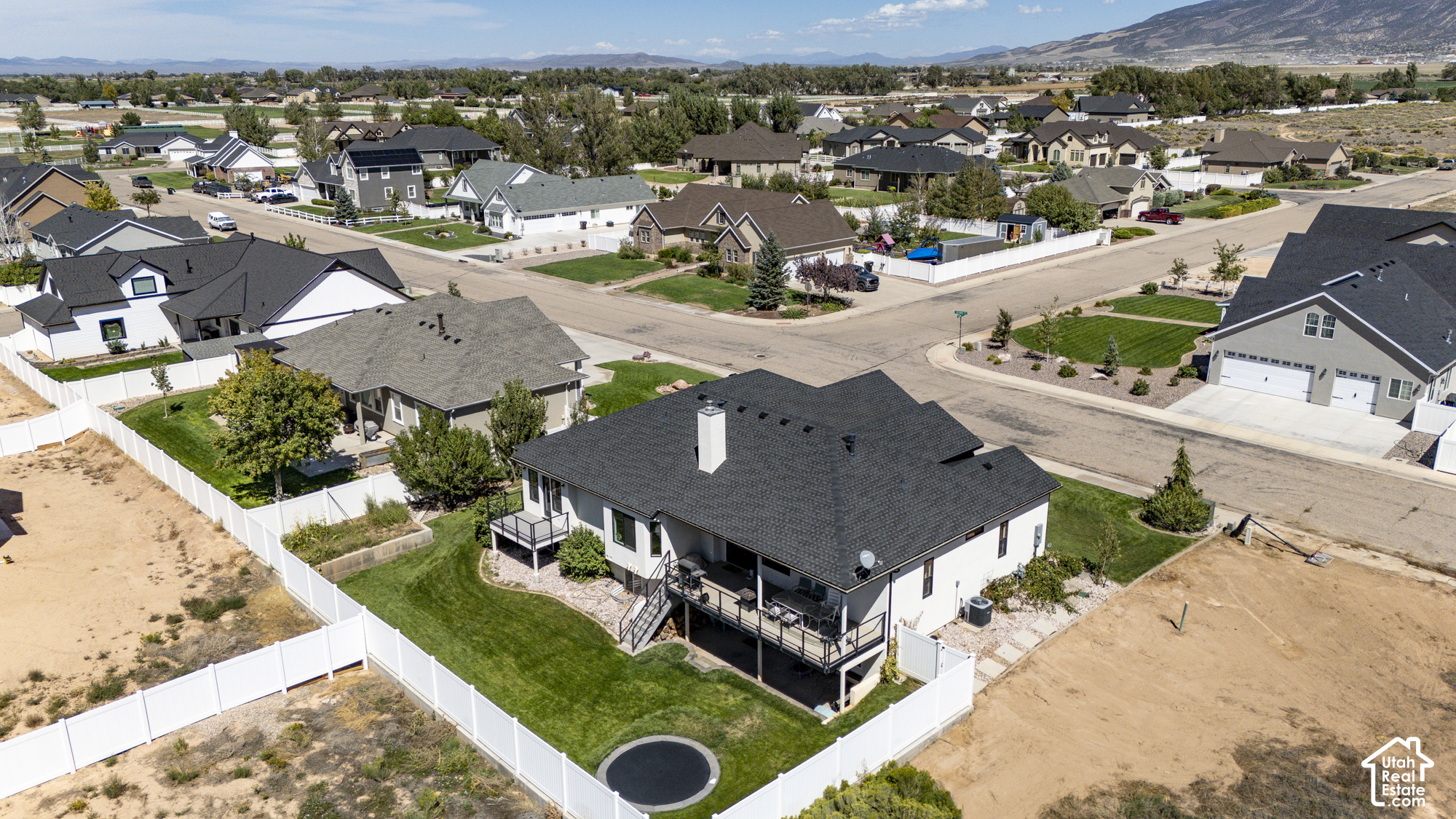 main property photo 58