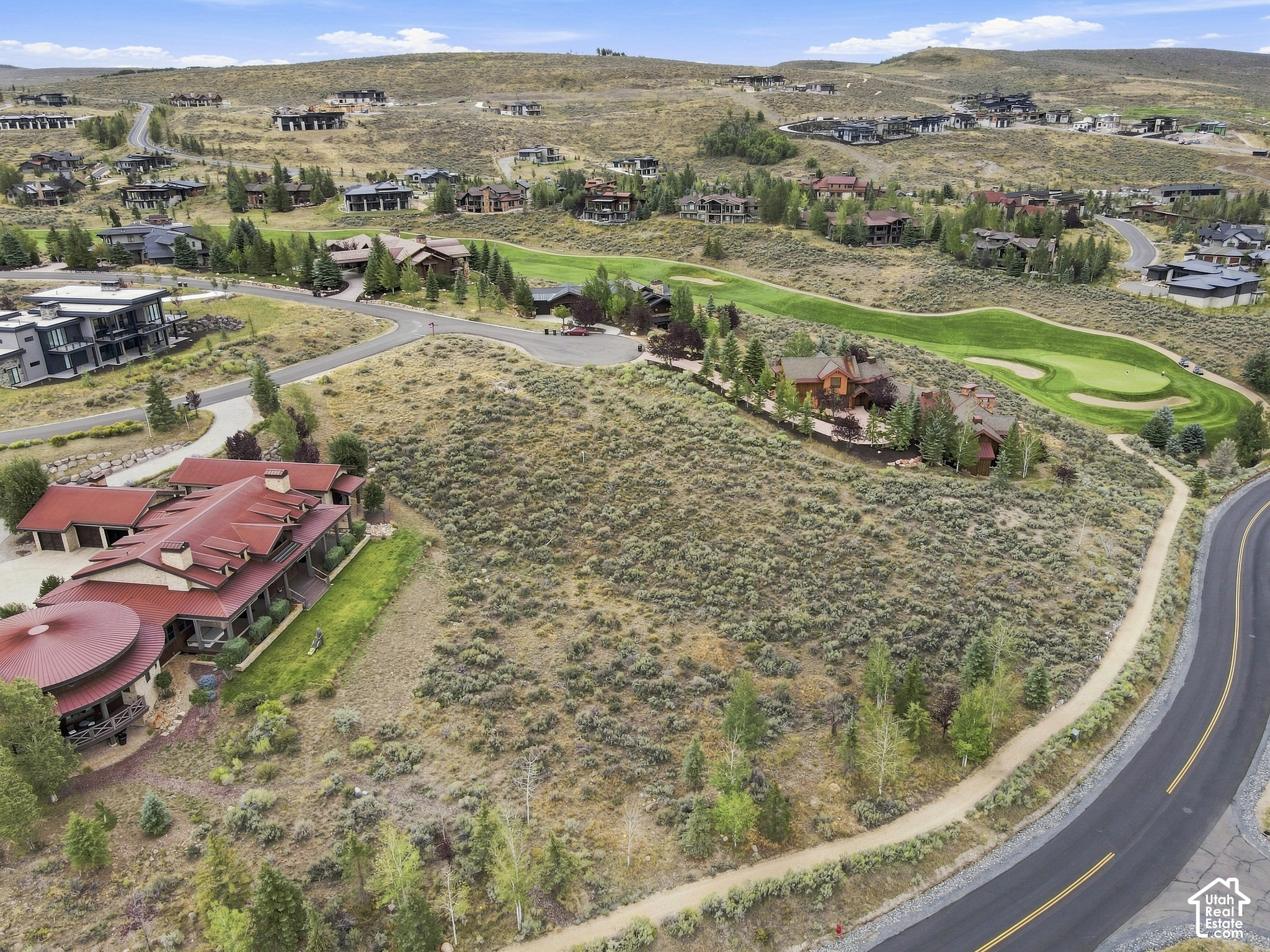 main property photo 13