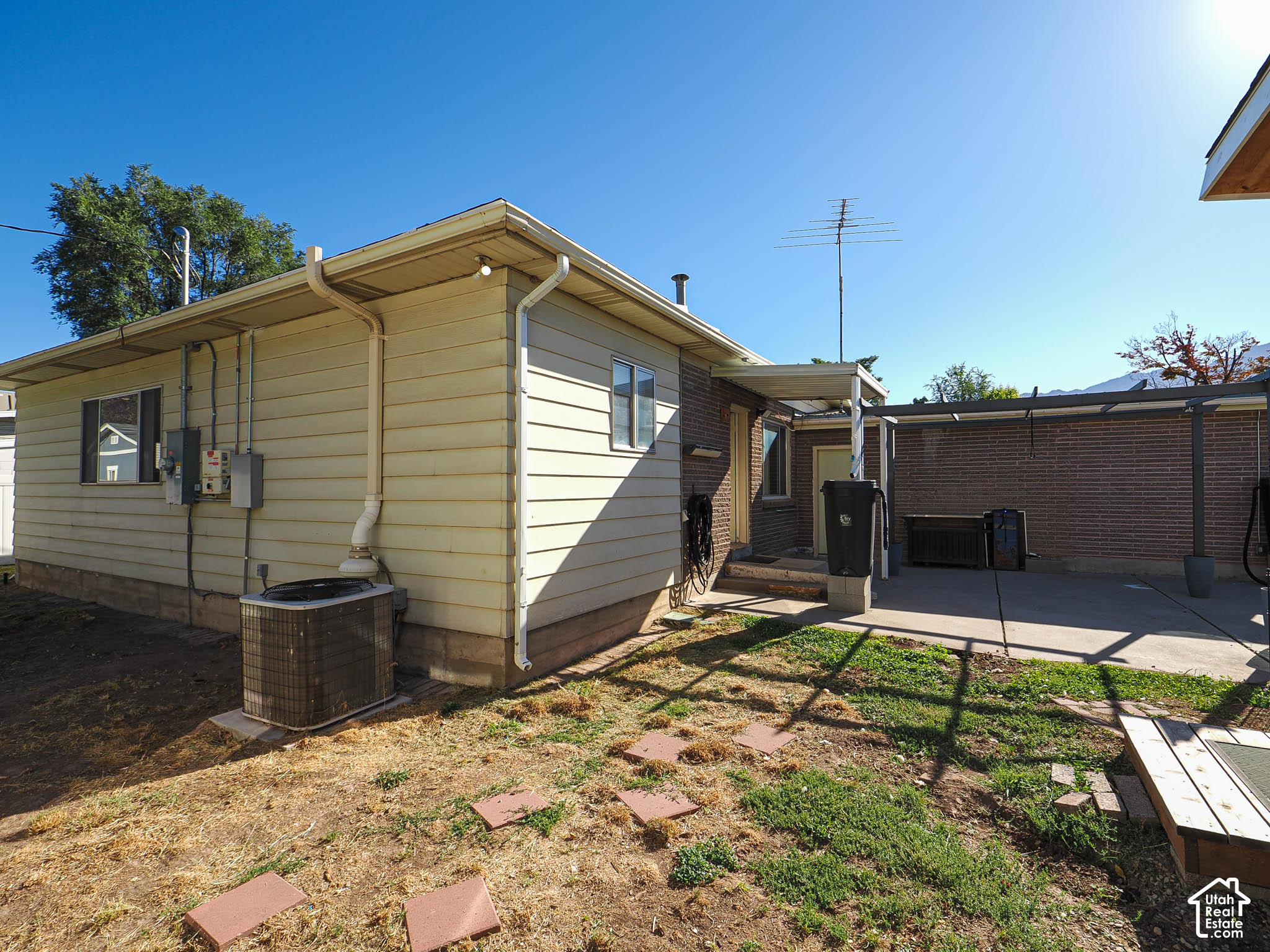 main property photo 31
