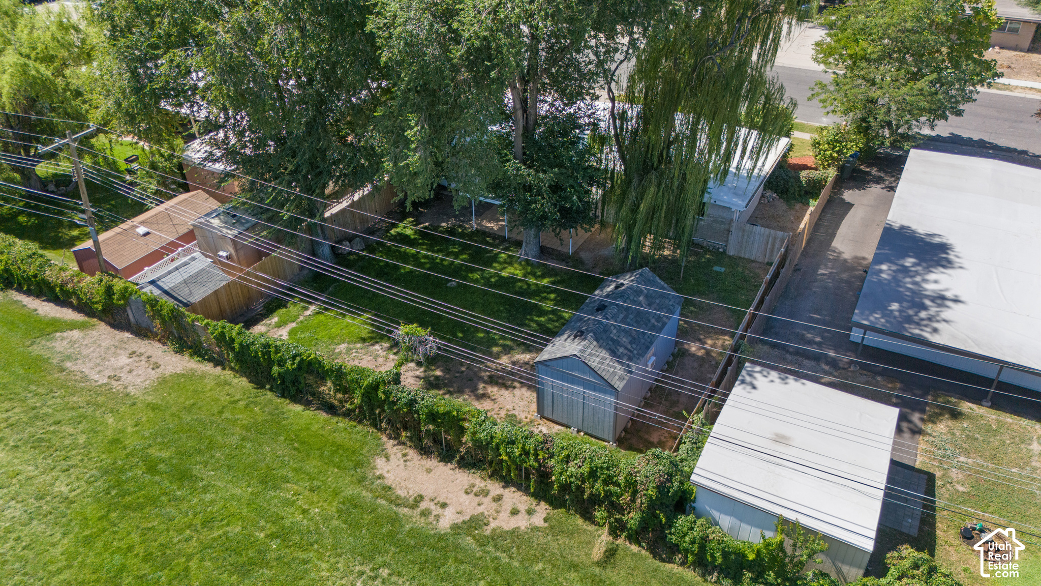 main property photo 23