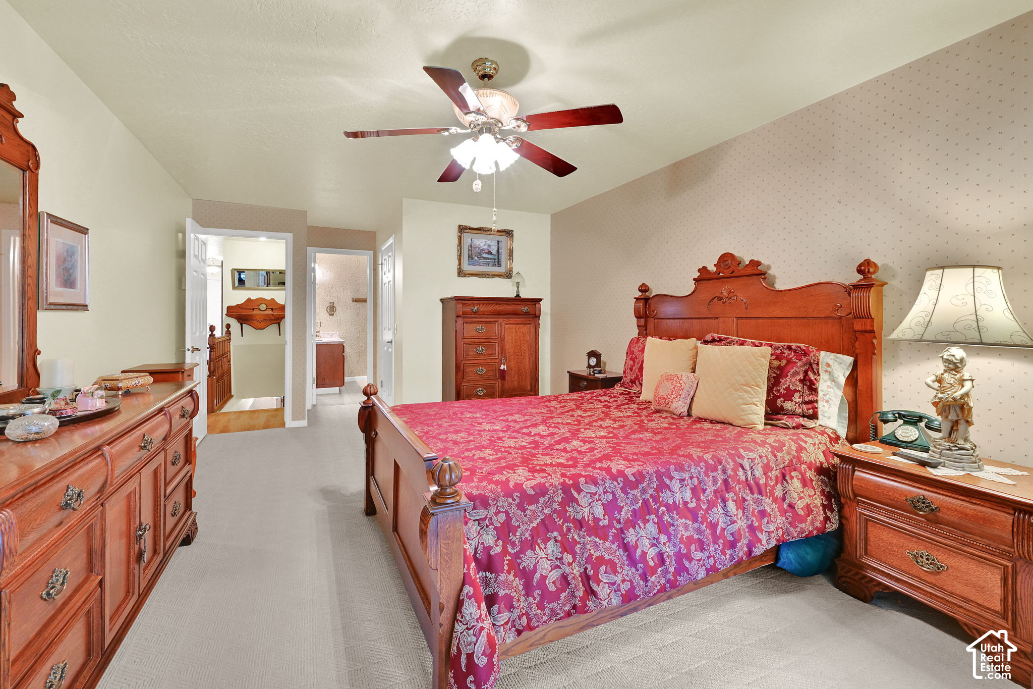 main property photo 13