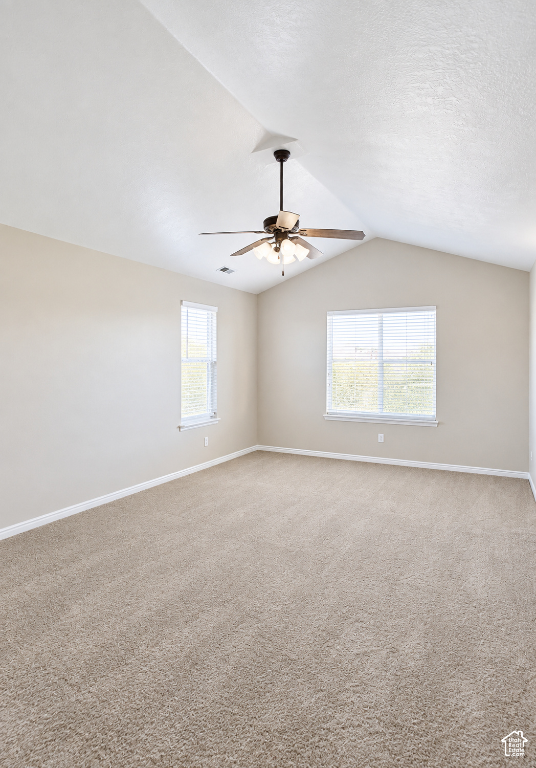 property viewer photo 15