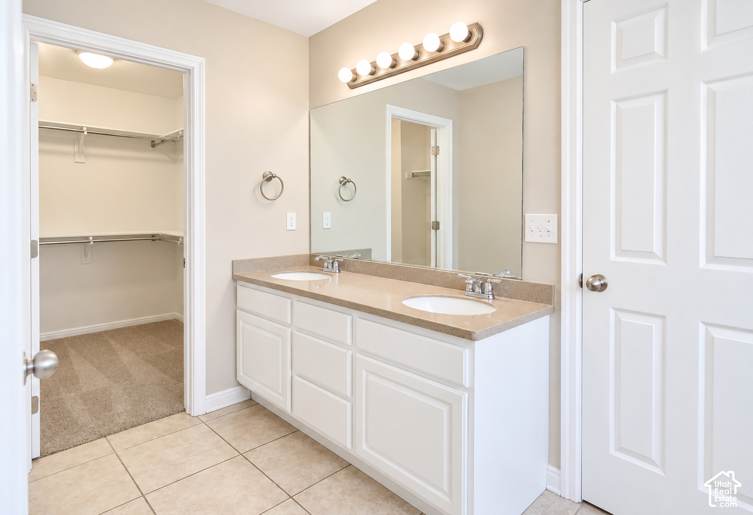 property viewer photo 18