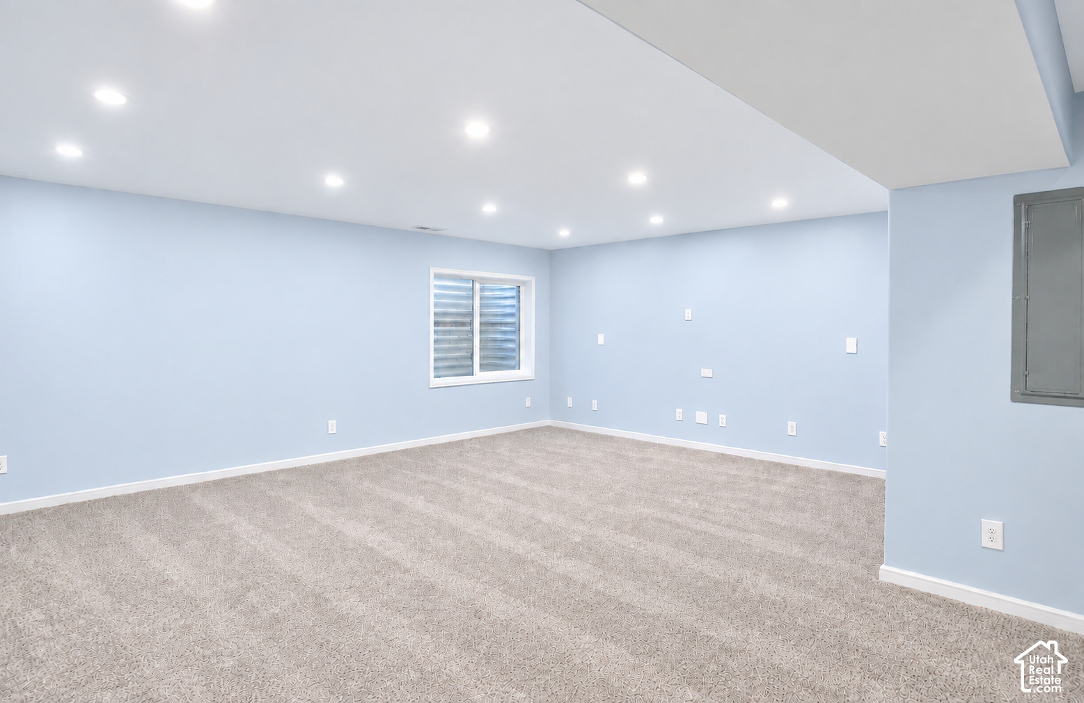 property viewer photo 33