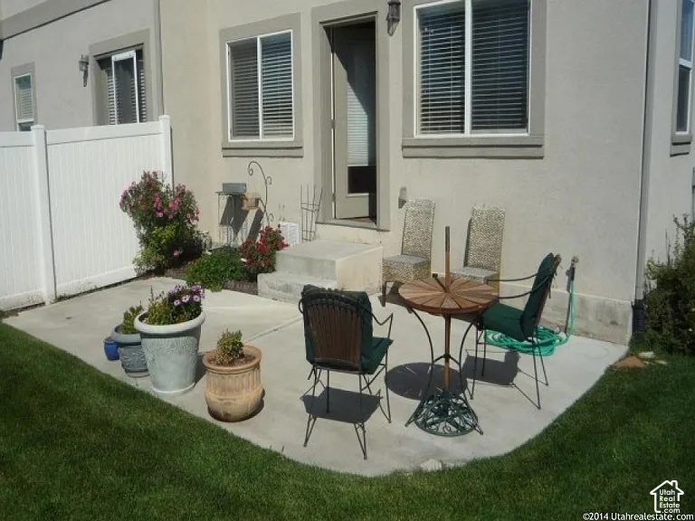 property viewer photo 35