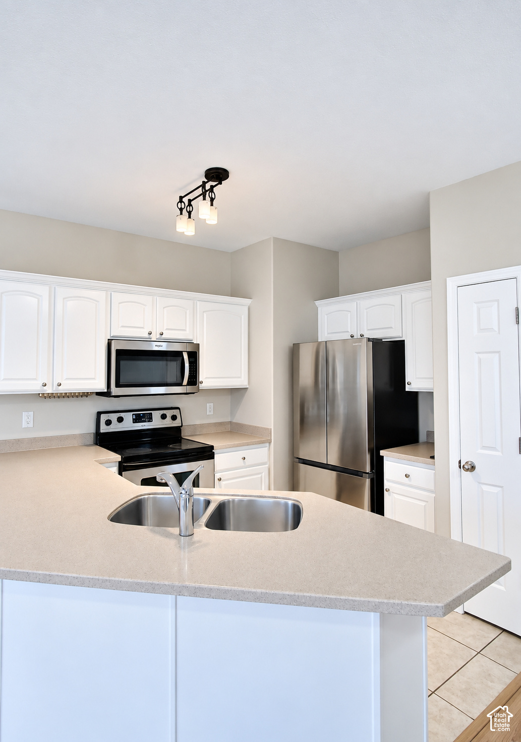 property viewer photo 6