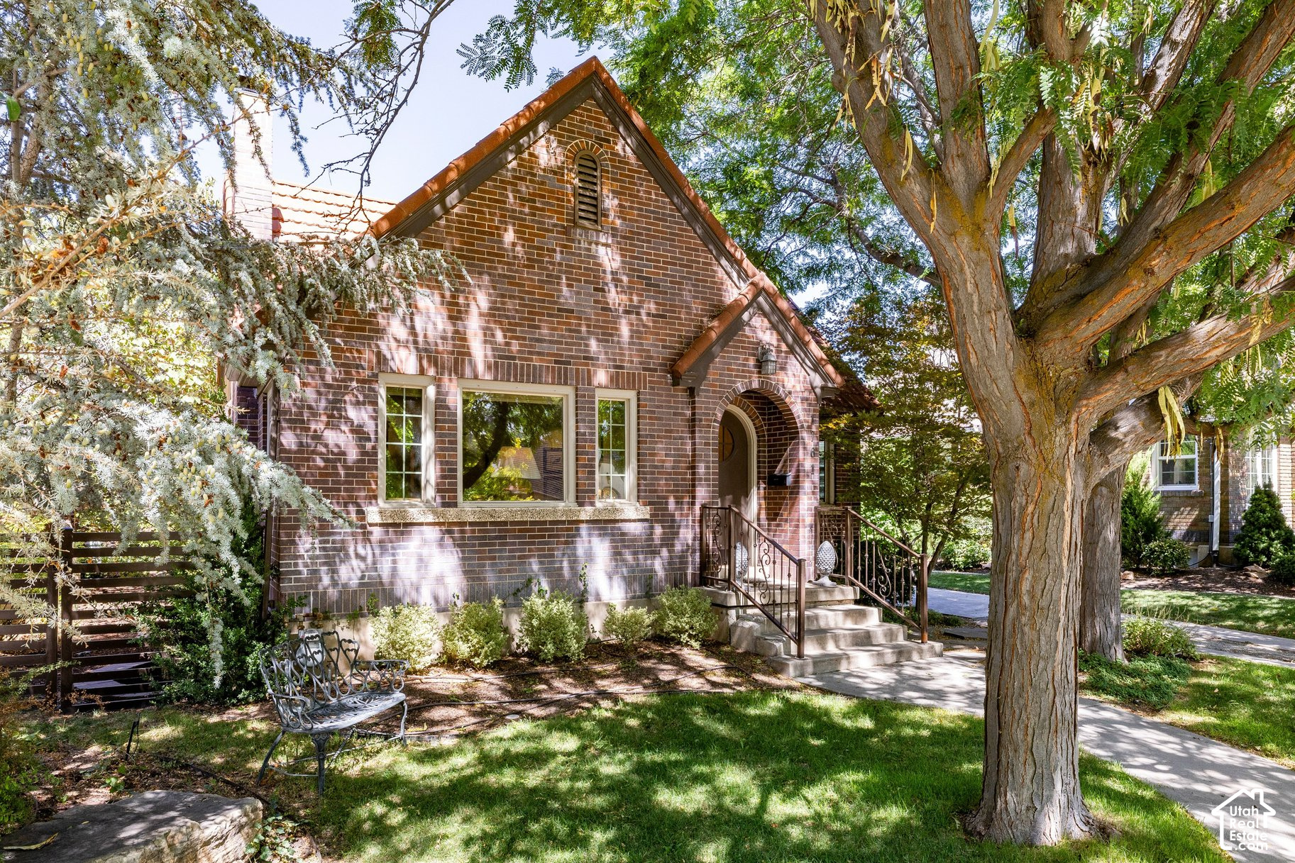 main property photo 43
