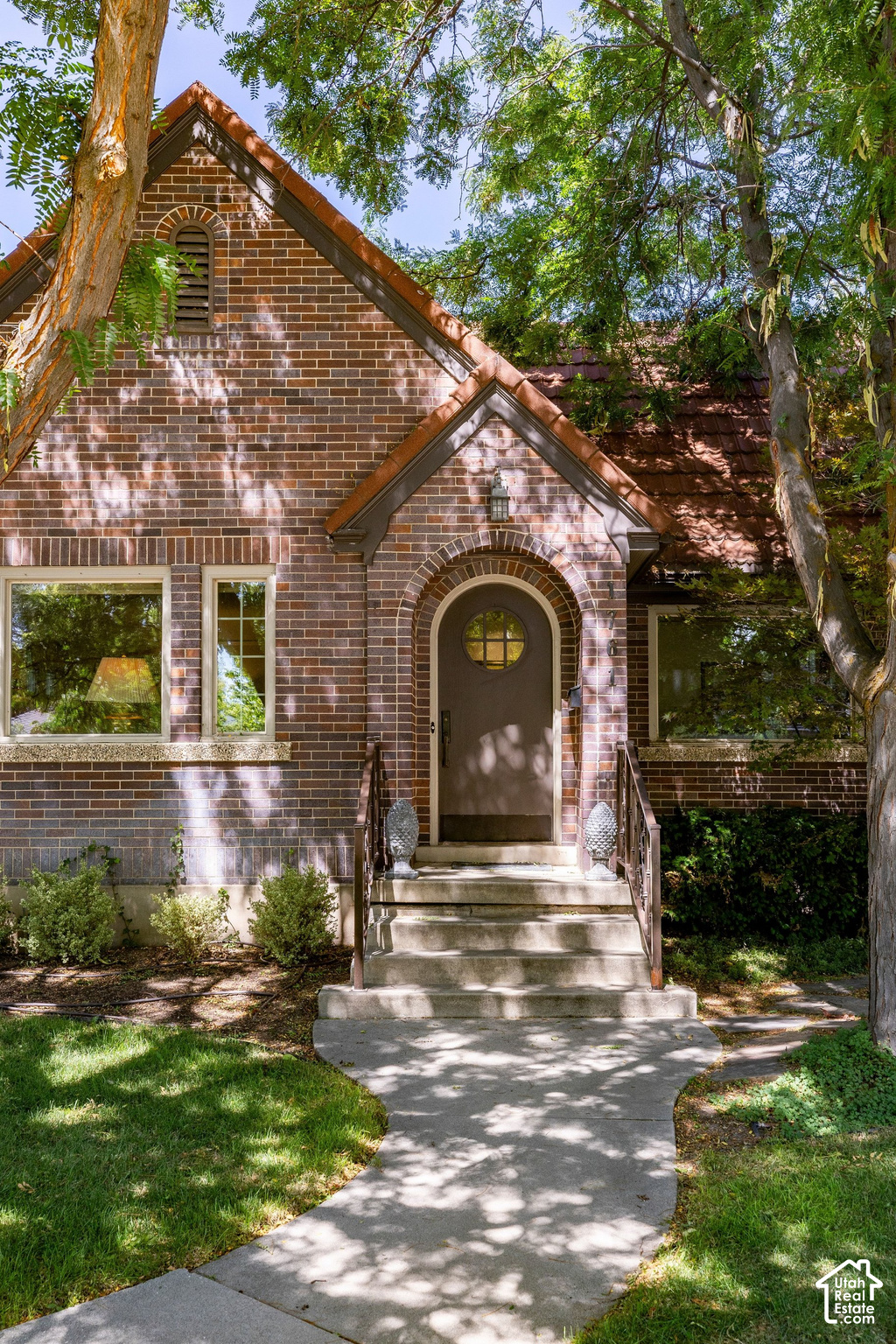 main property photo 45