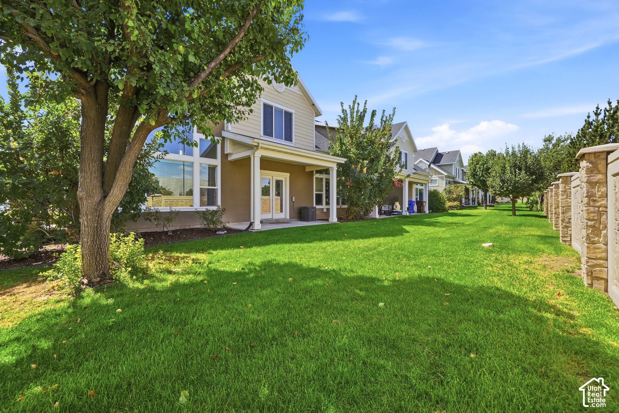 main property photo 28