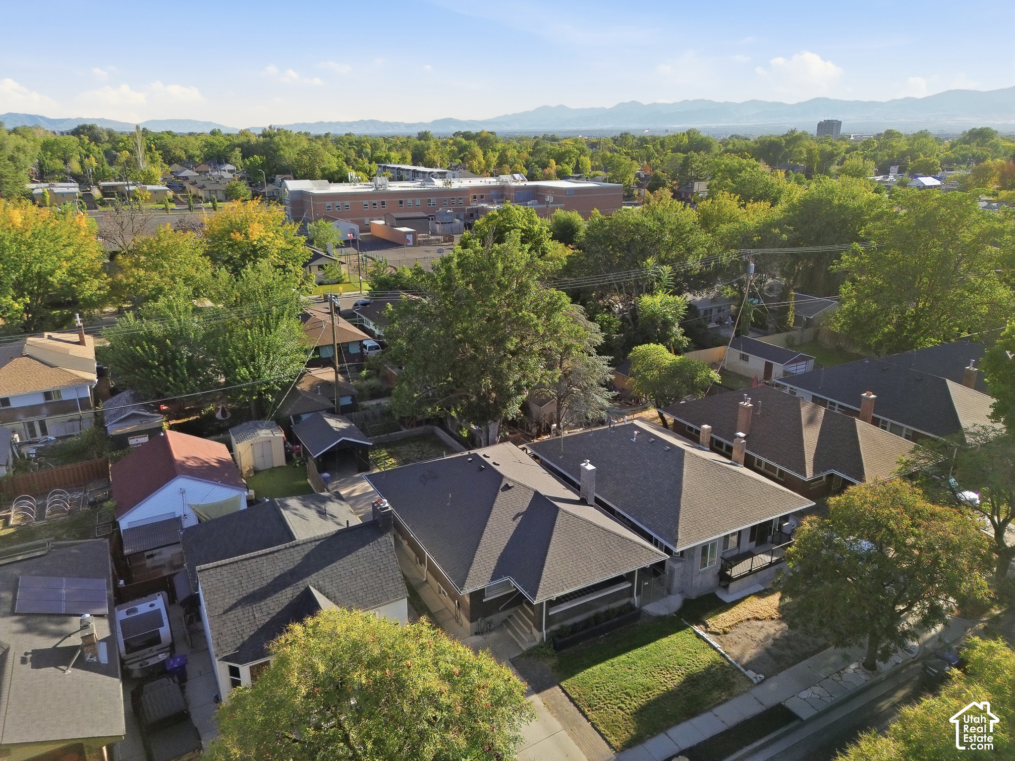 main property photo 38