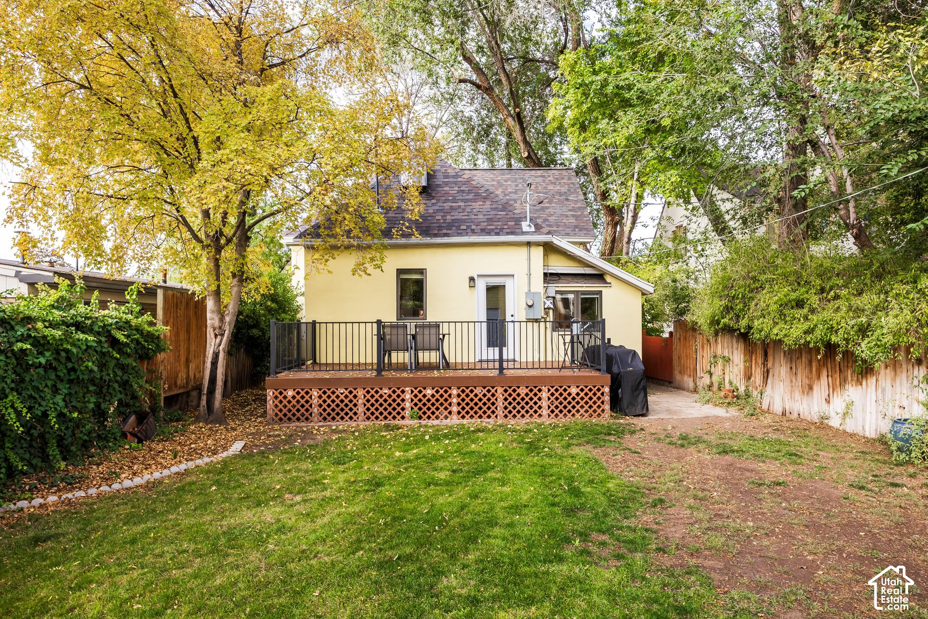 main property photo 33