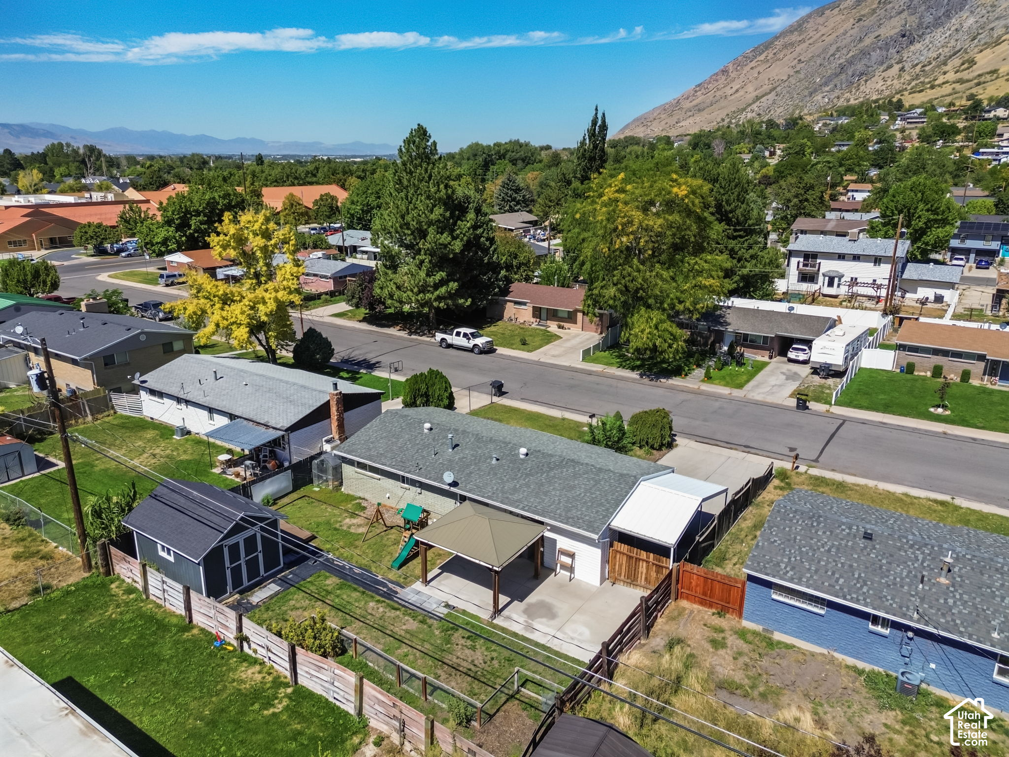 main property photo 19