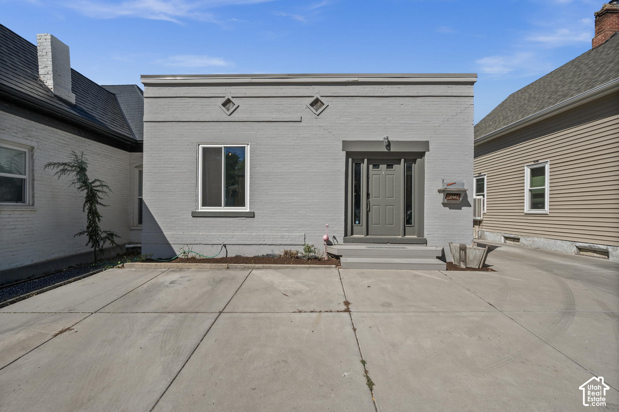 main property photo 16