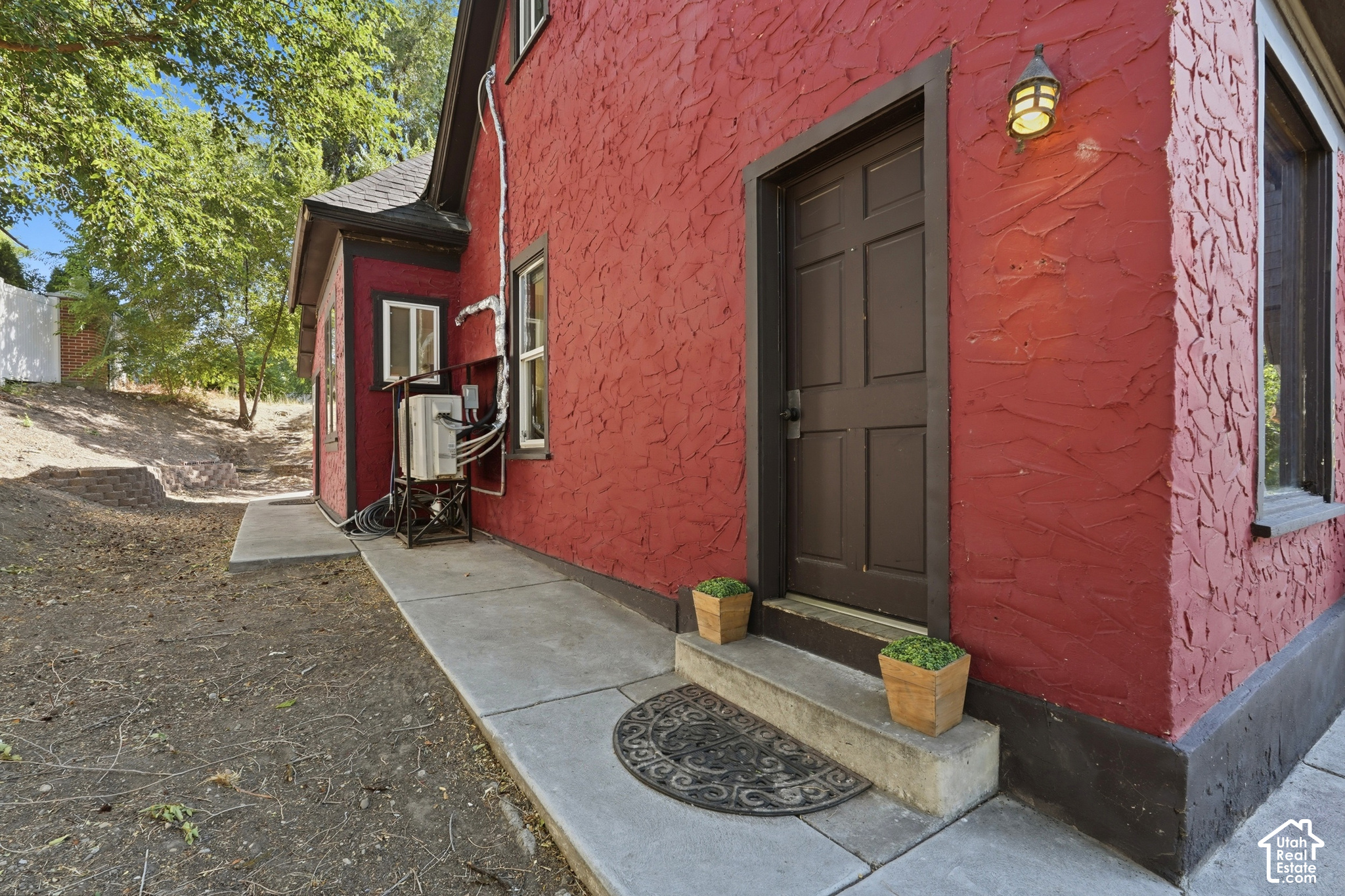 main property photo 18