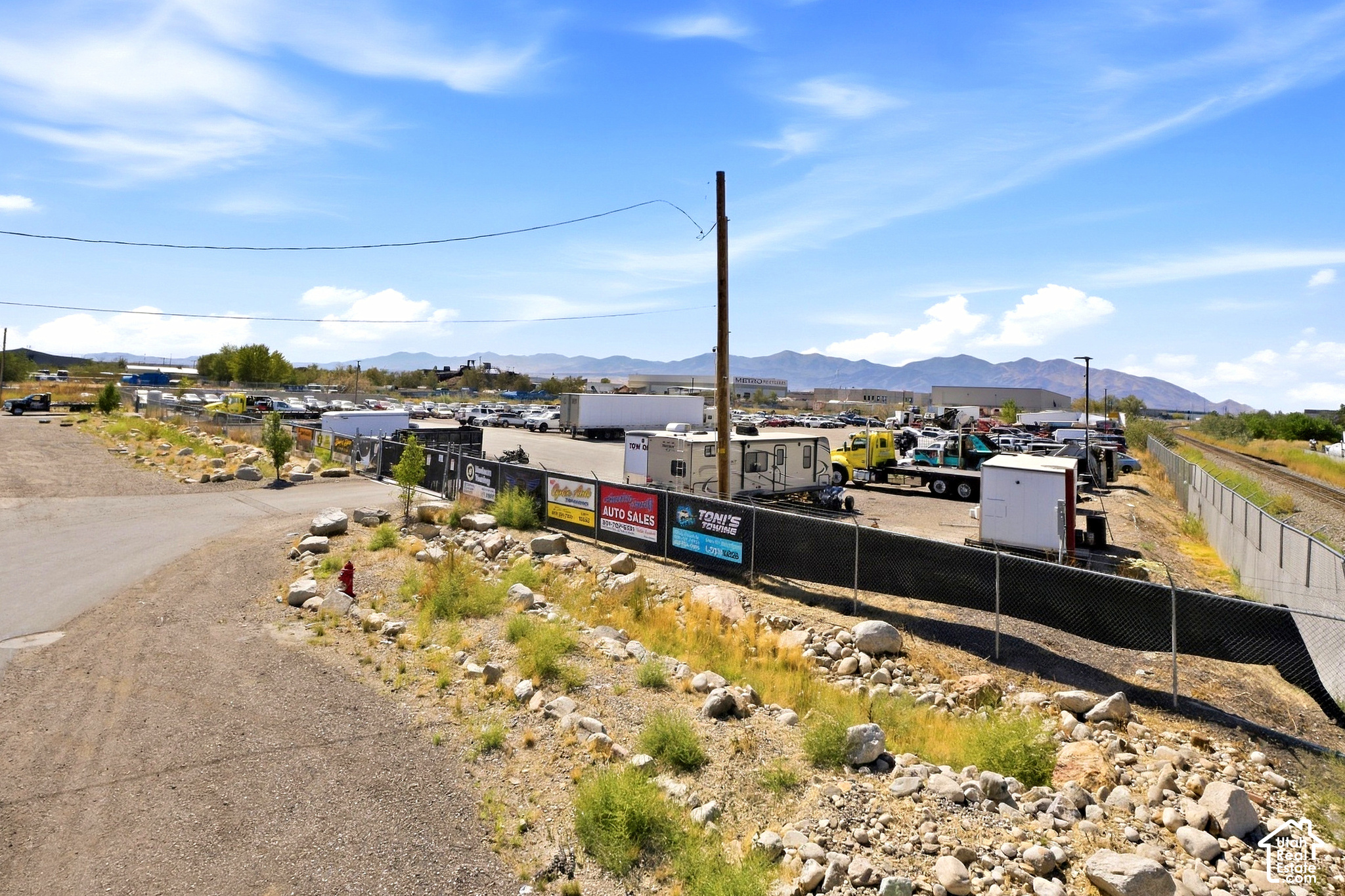 main property photo 6
