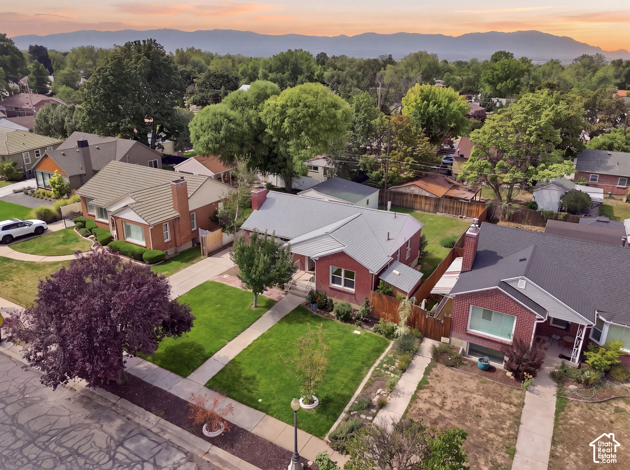 main property photo 40