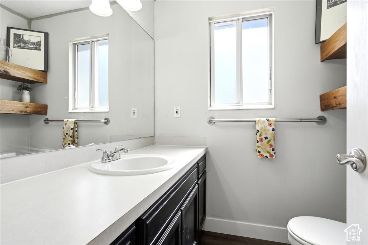 main property photo 13