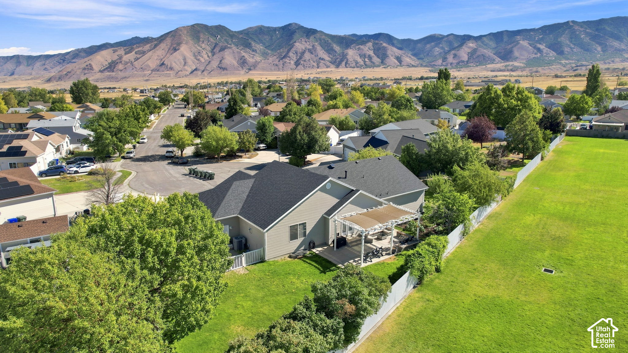 main property photo 26