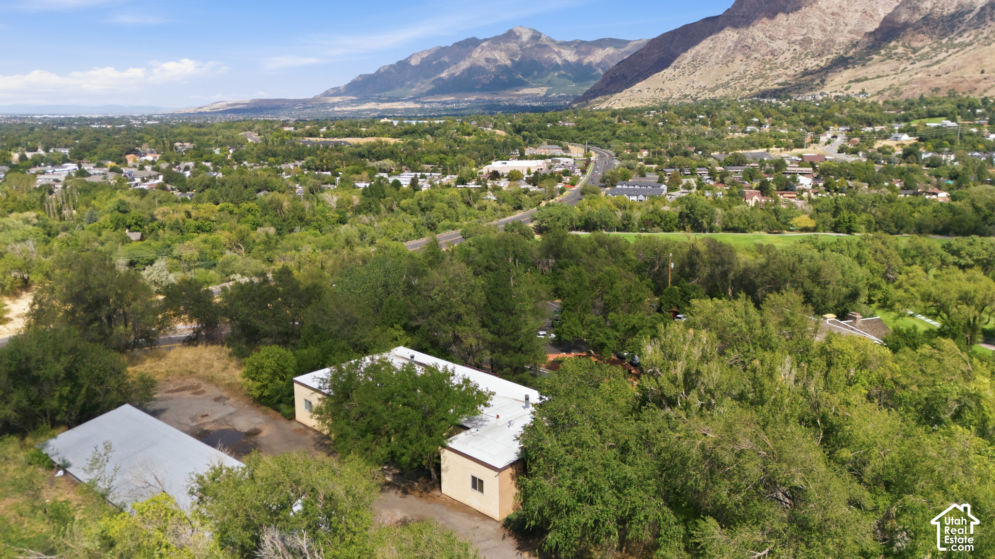main property photo 38
