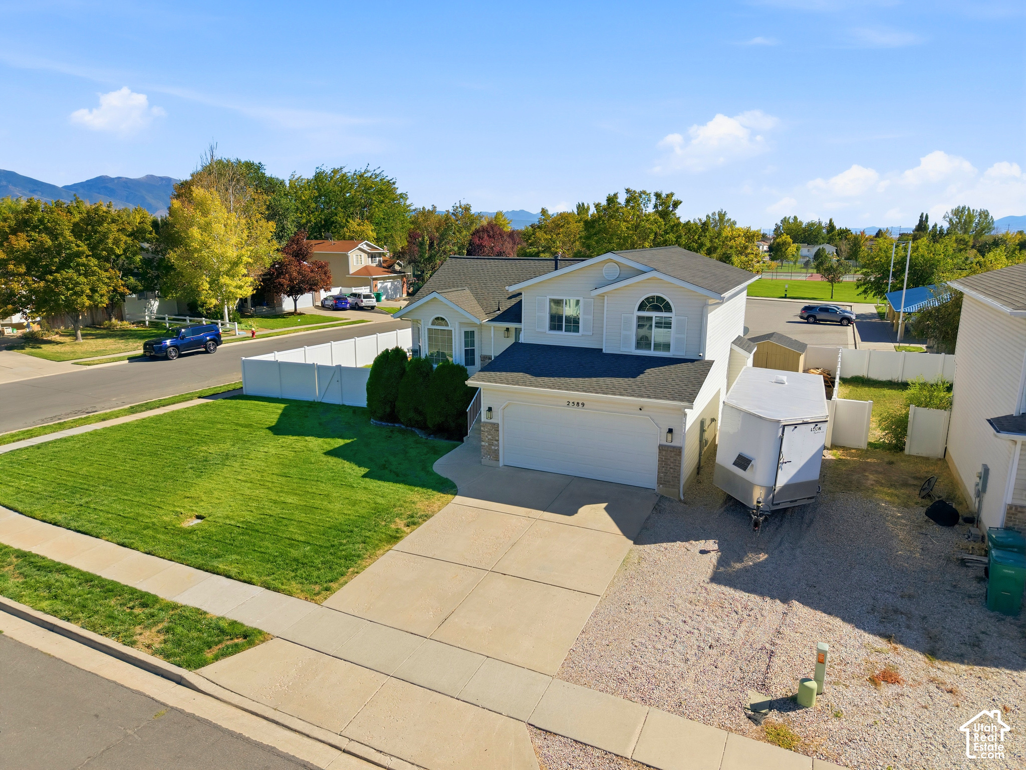 main property photo 36