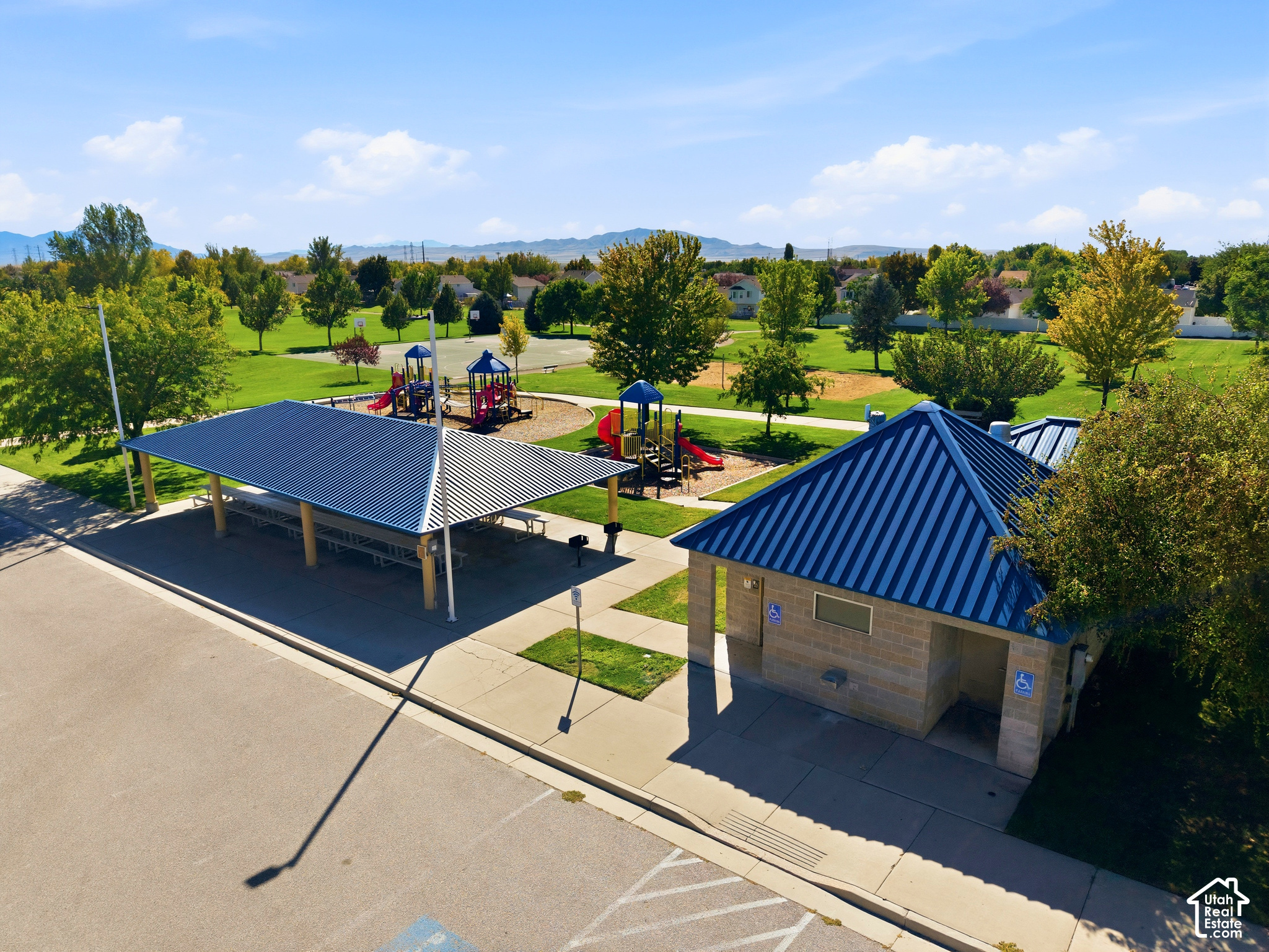 main property photo 42