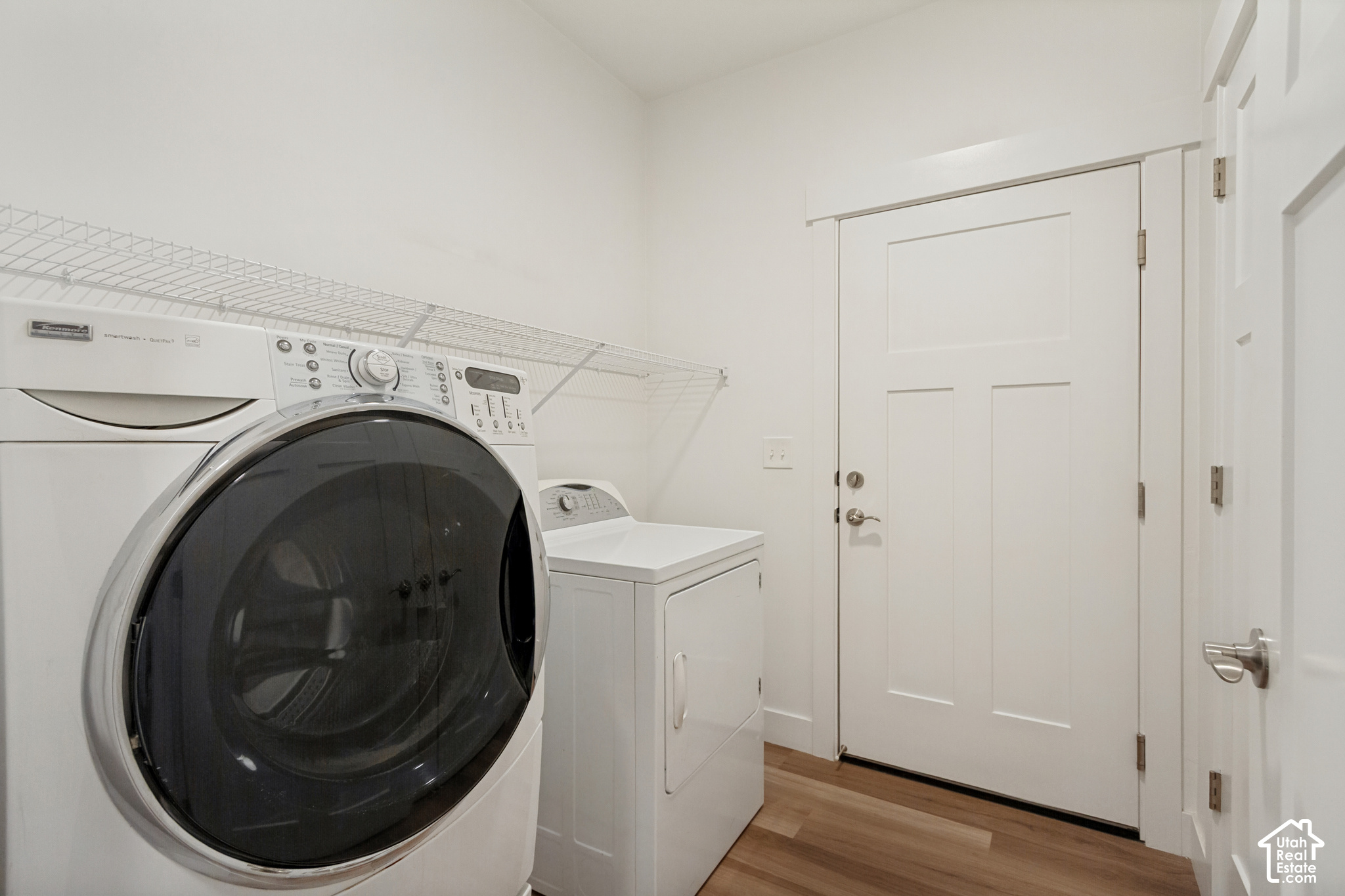 main property photo 6