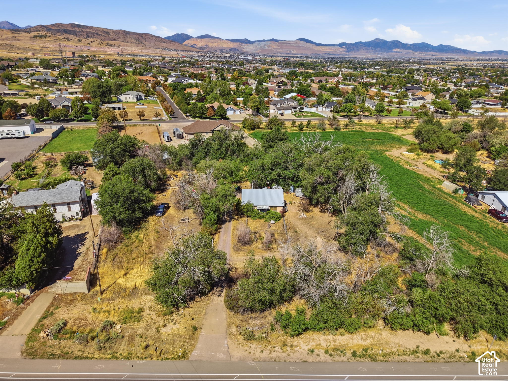main property photo 3