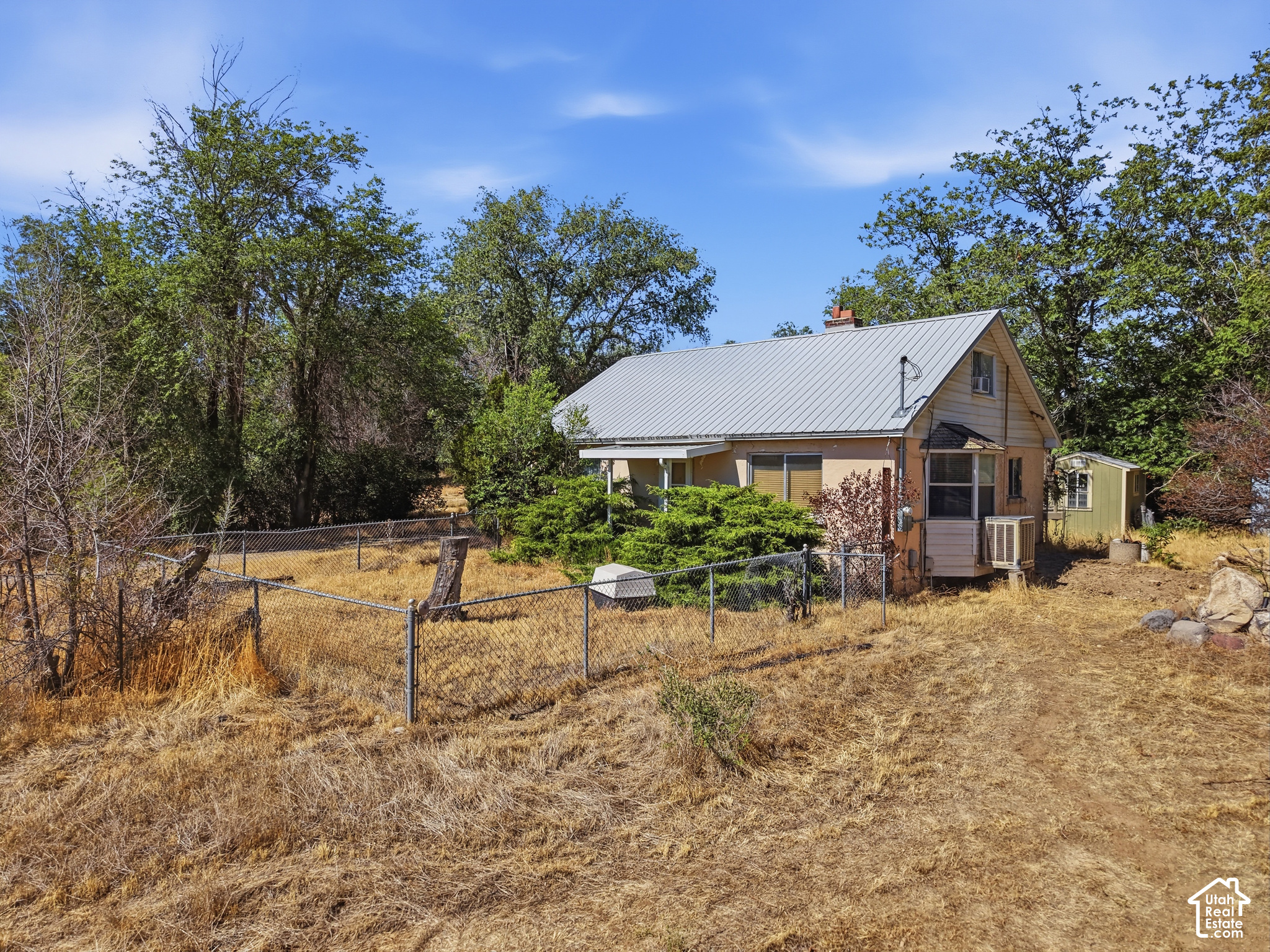 main property photo 7