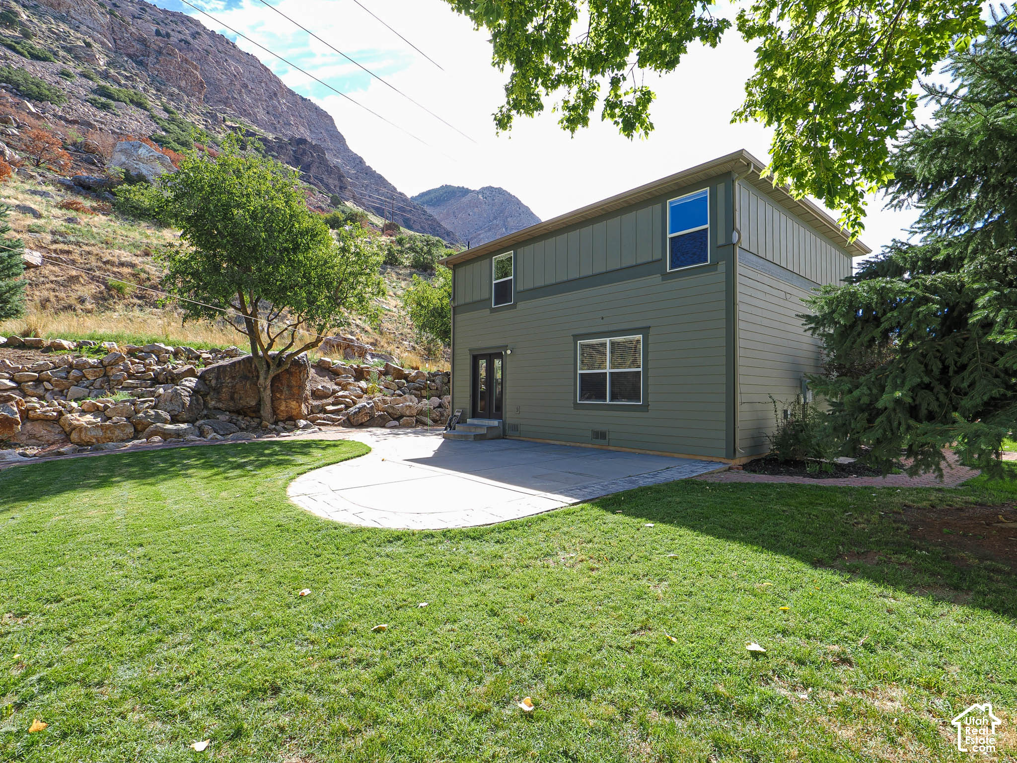 main property photo 37