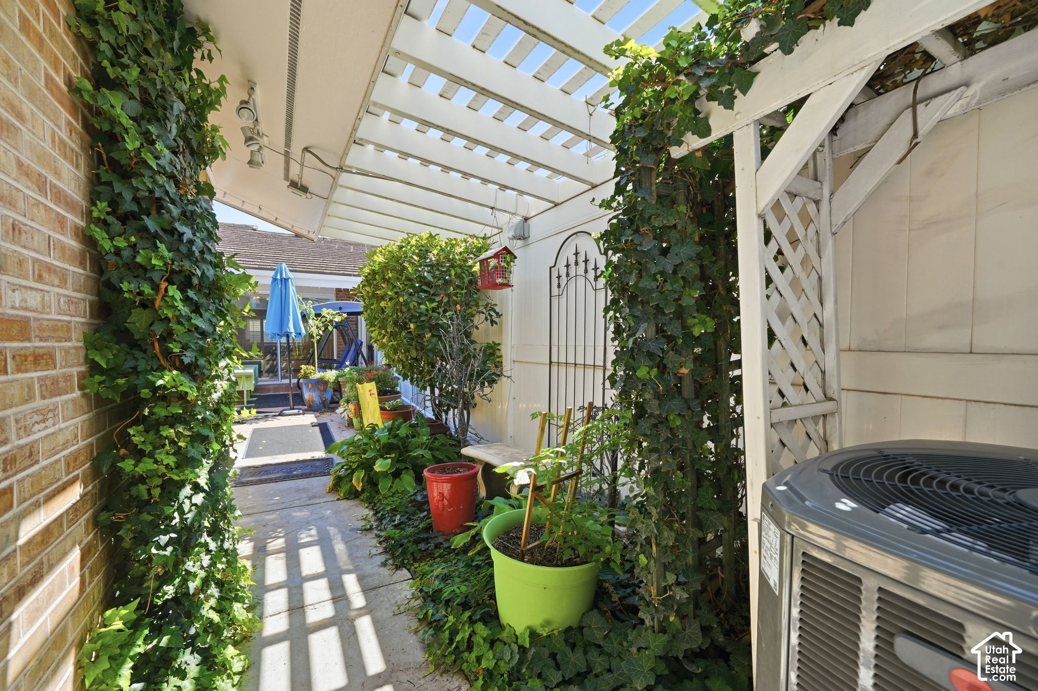 main property photo 48