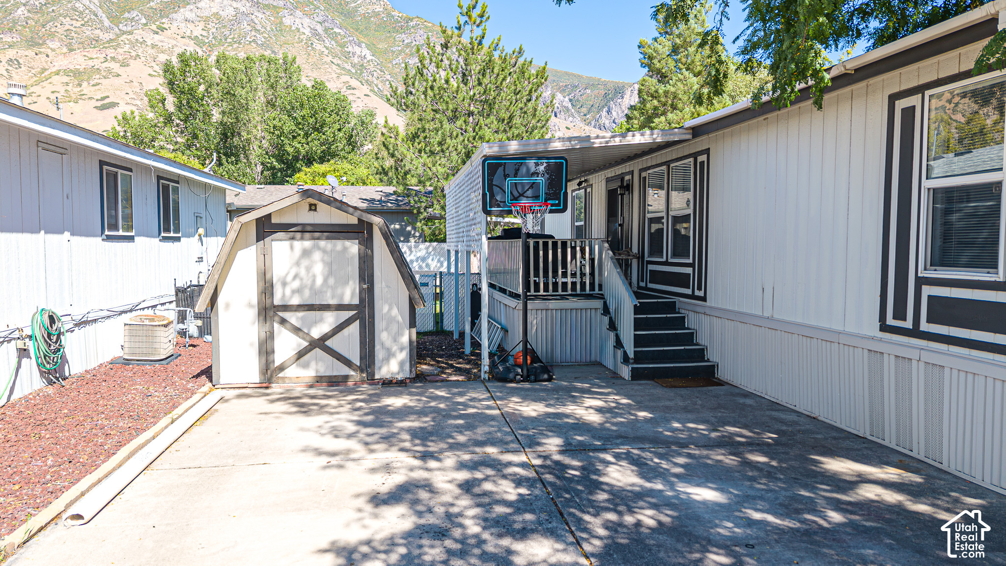main property photo 27