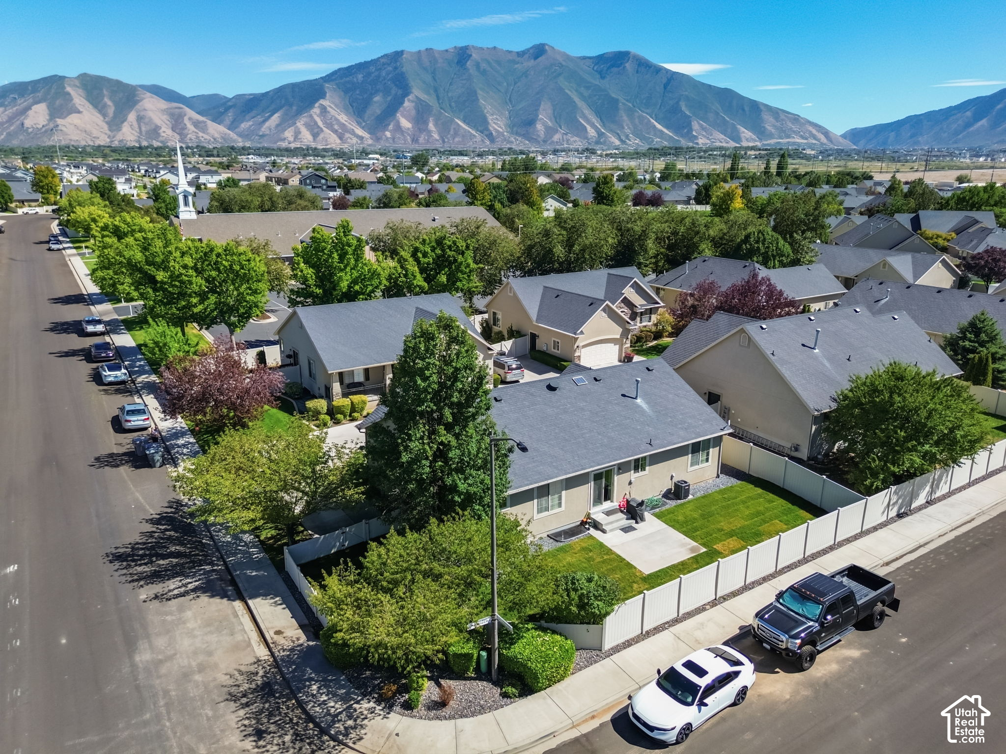 main property photo 35