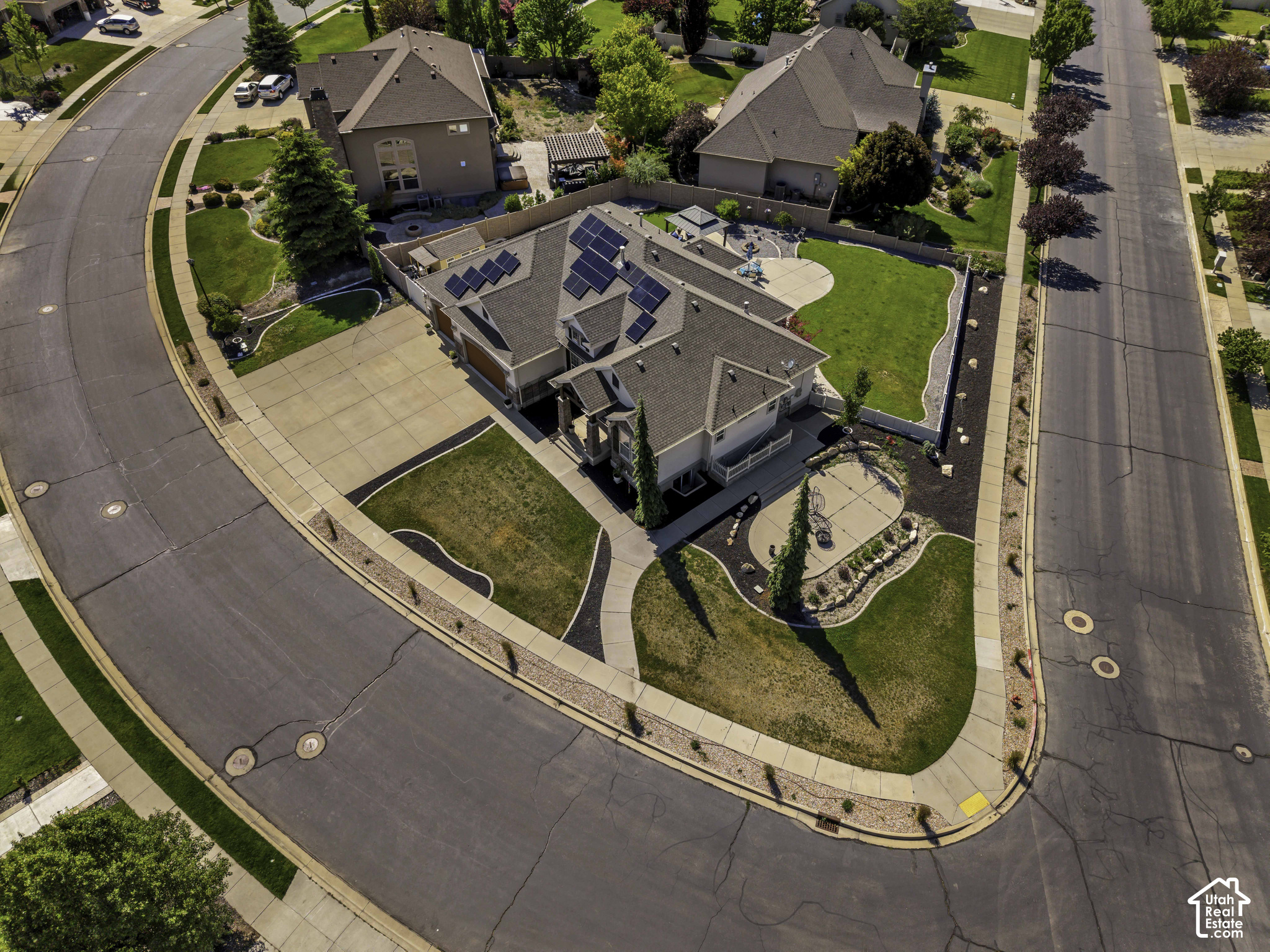 main property photo 46