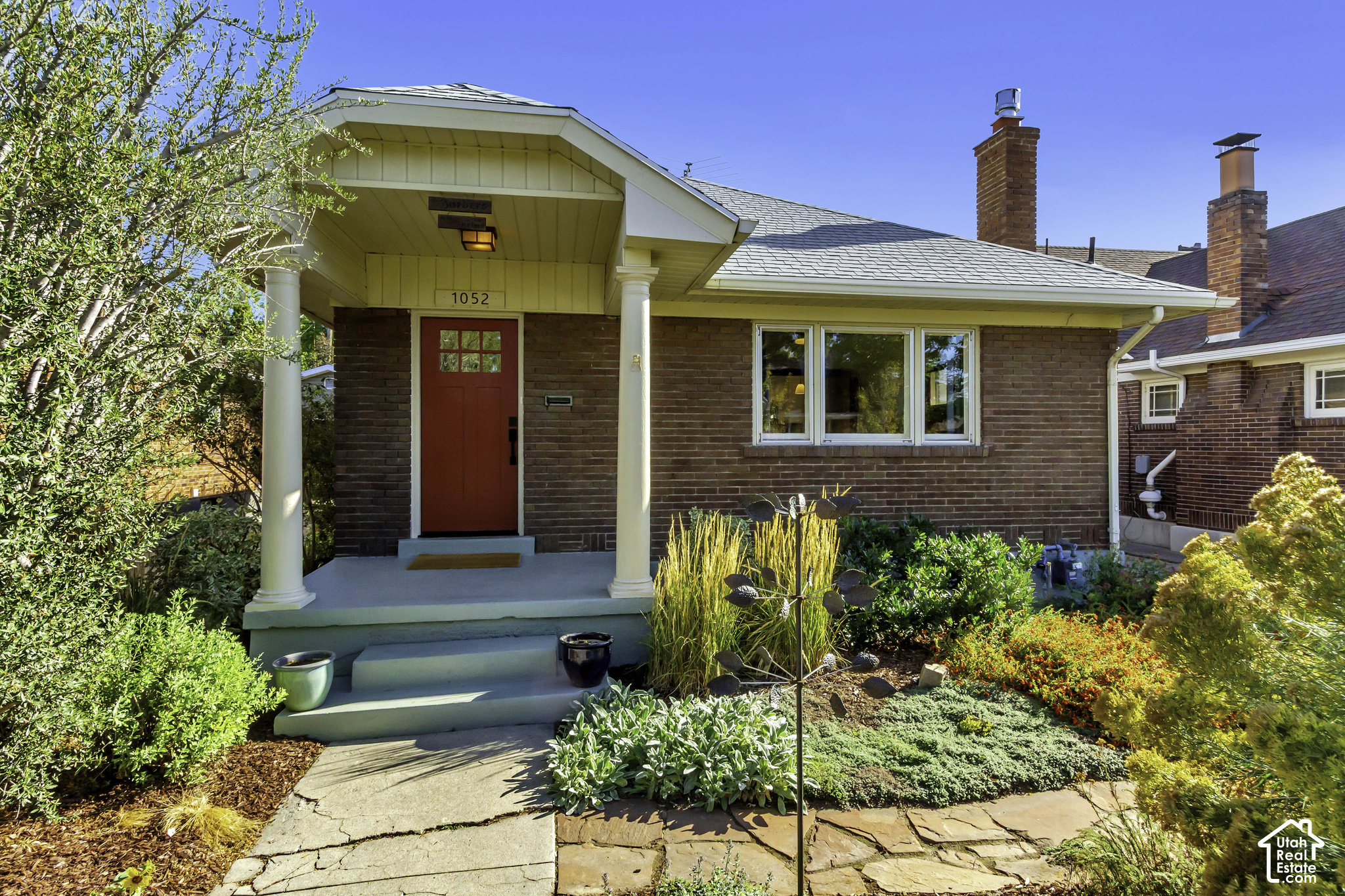 main property photo 28