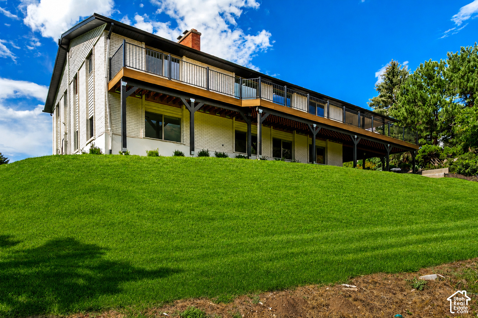 main property photo 50