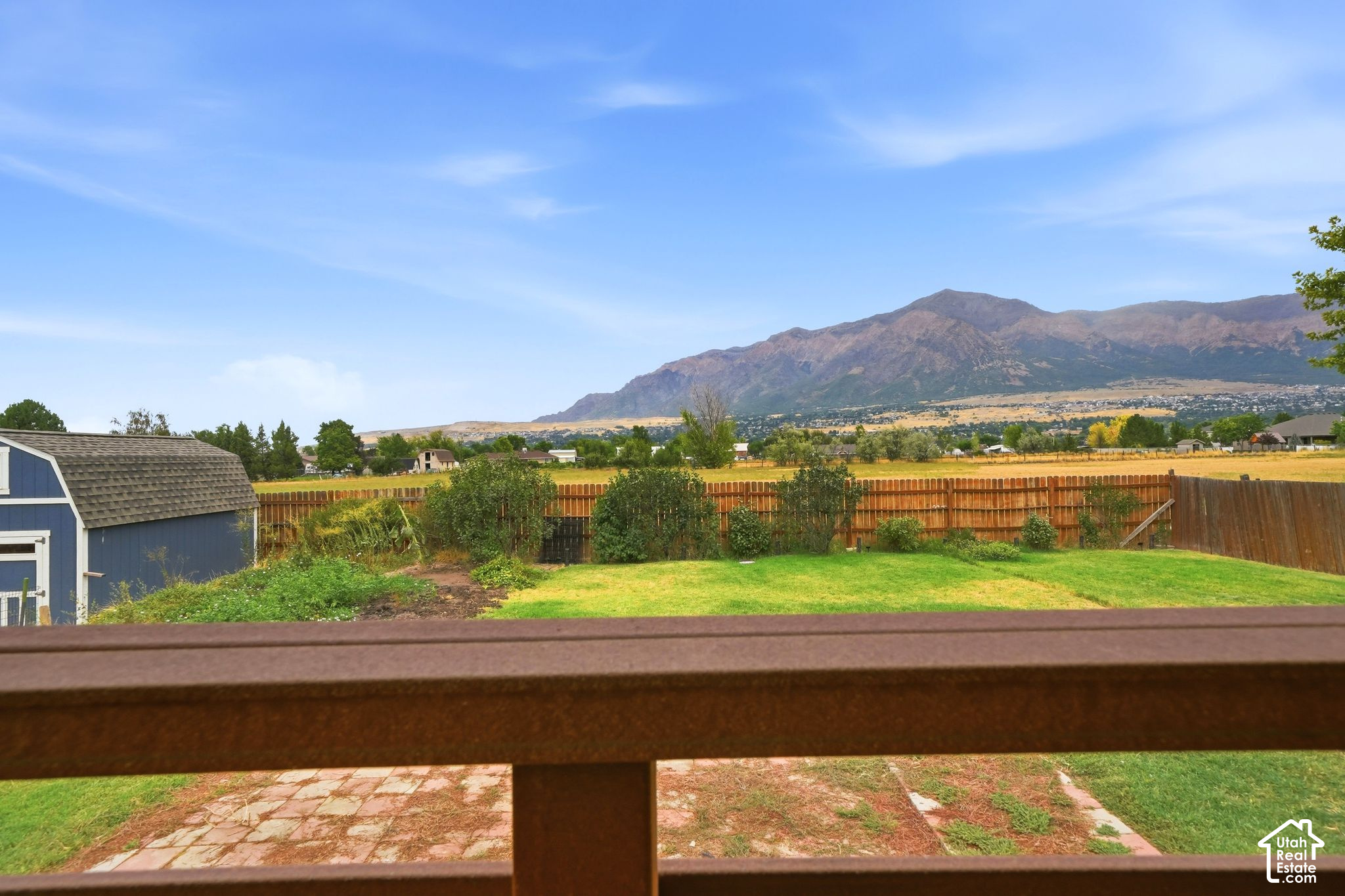 main property photo 23