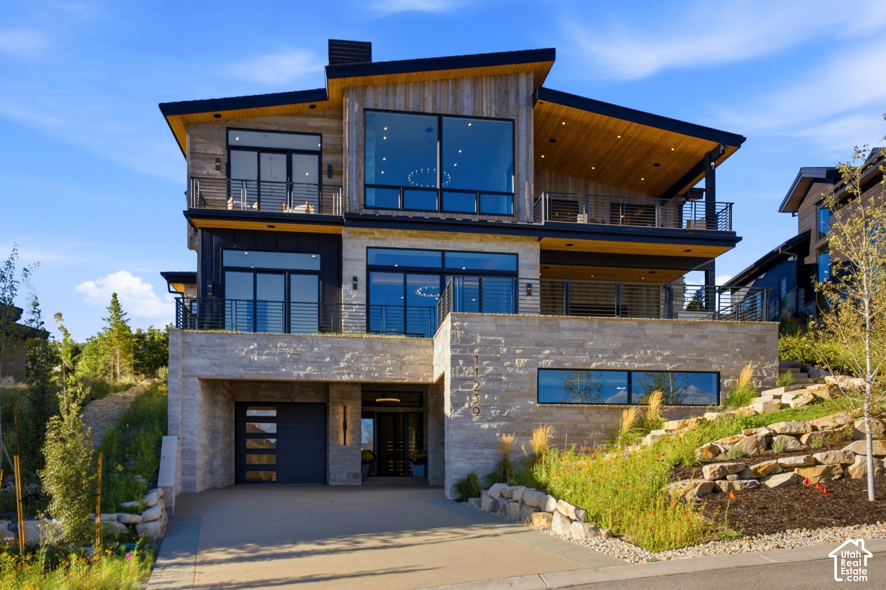 main property photo 44