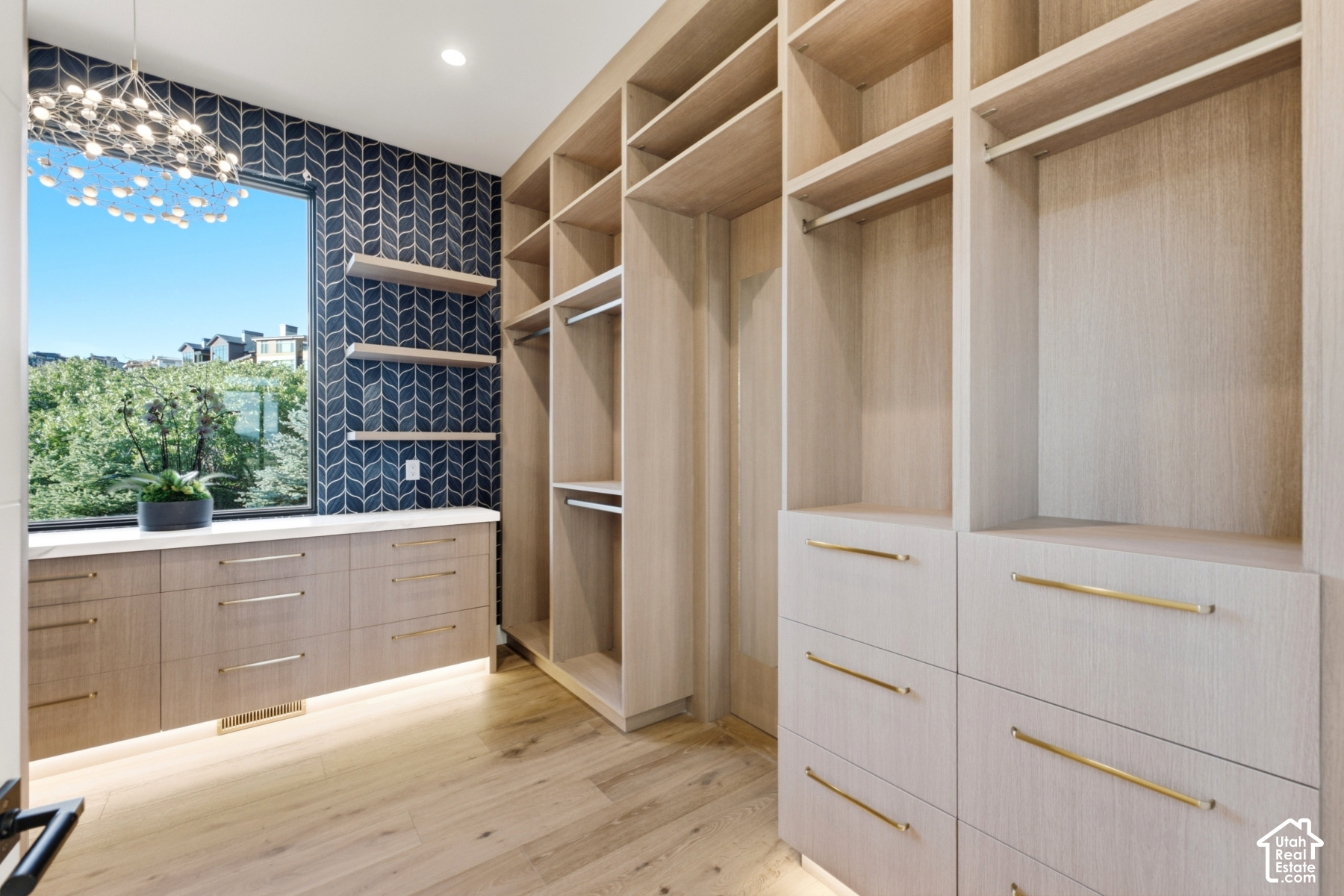 main property photo 76