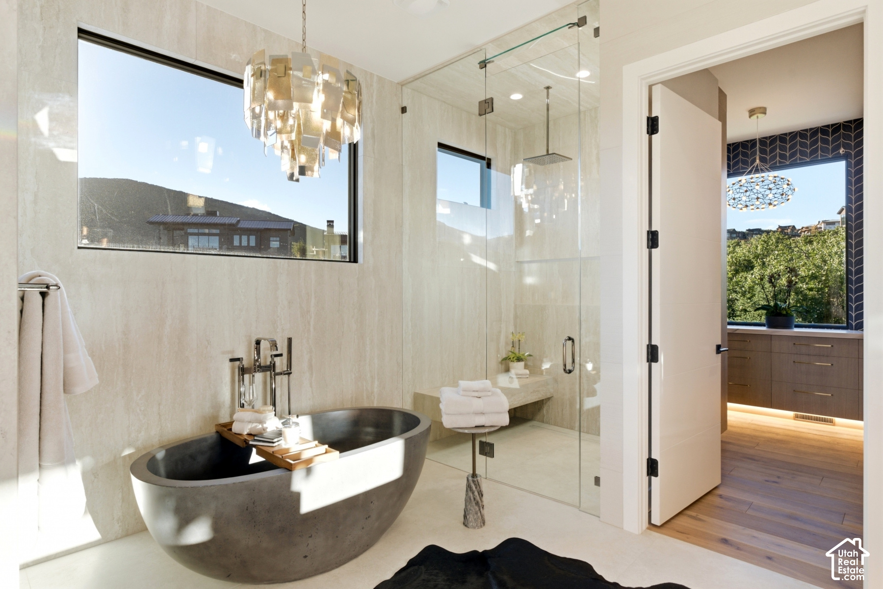 main property photo 78