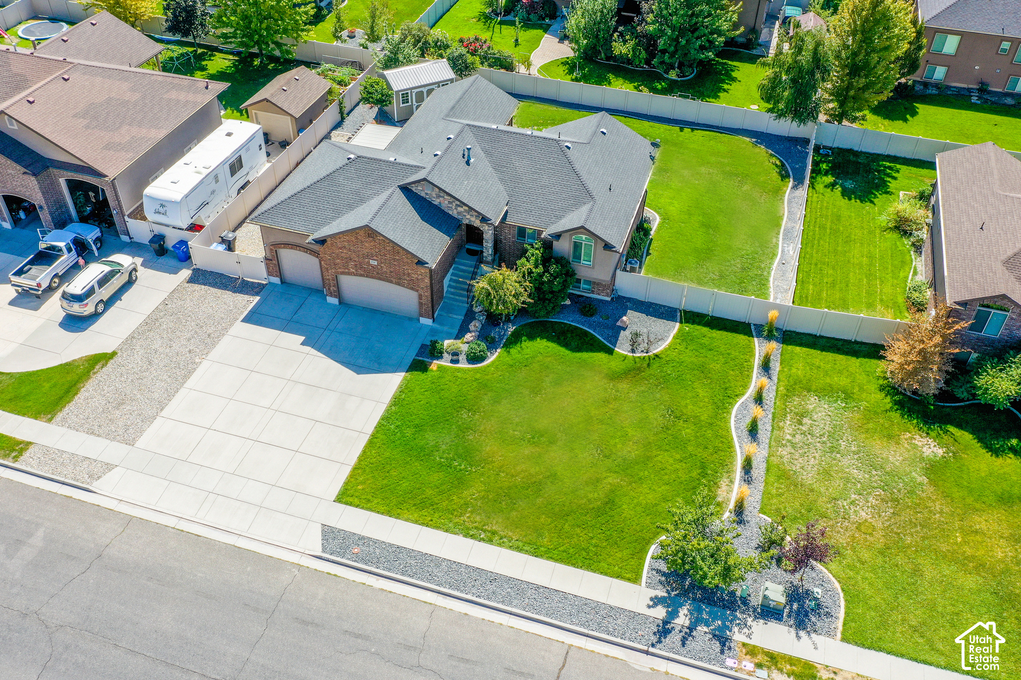 main property photo 31