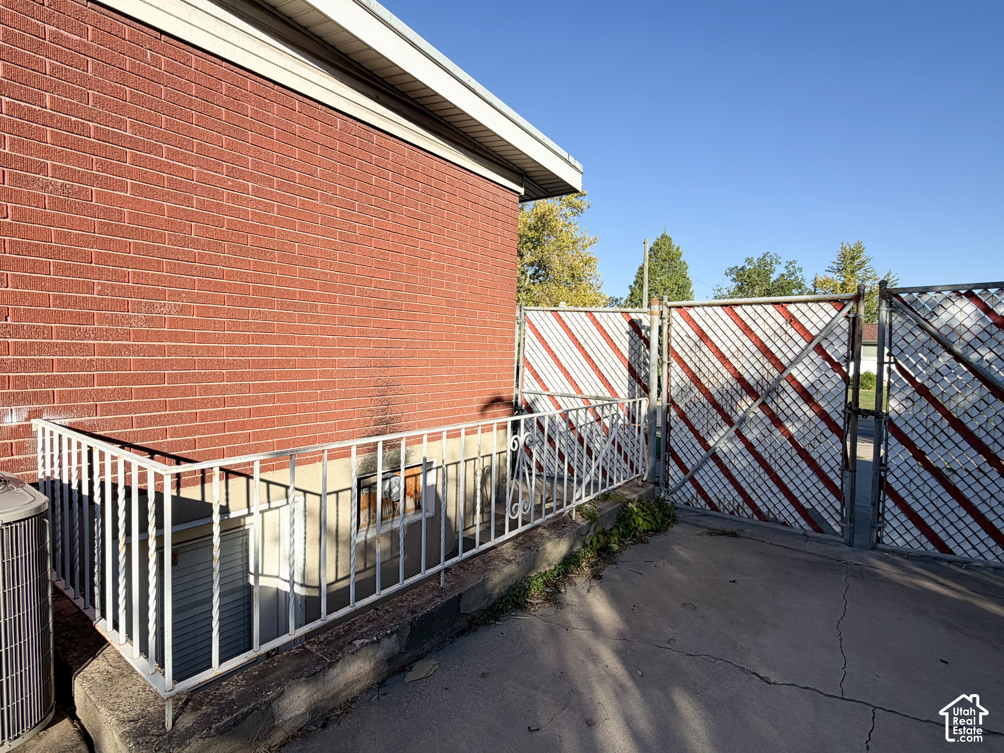 main property photo 26