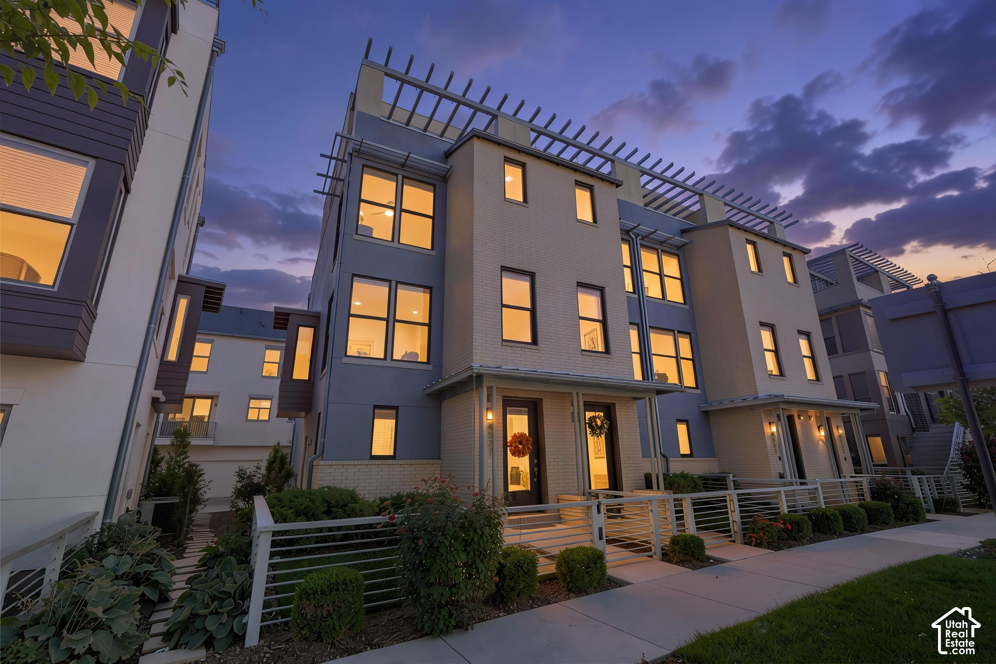 main property photo 45