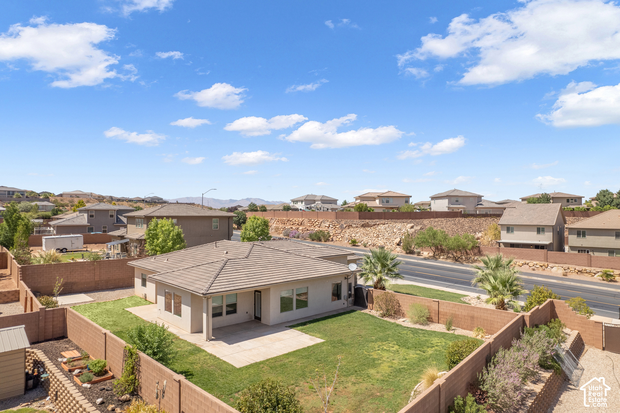 main property photo 21
