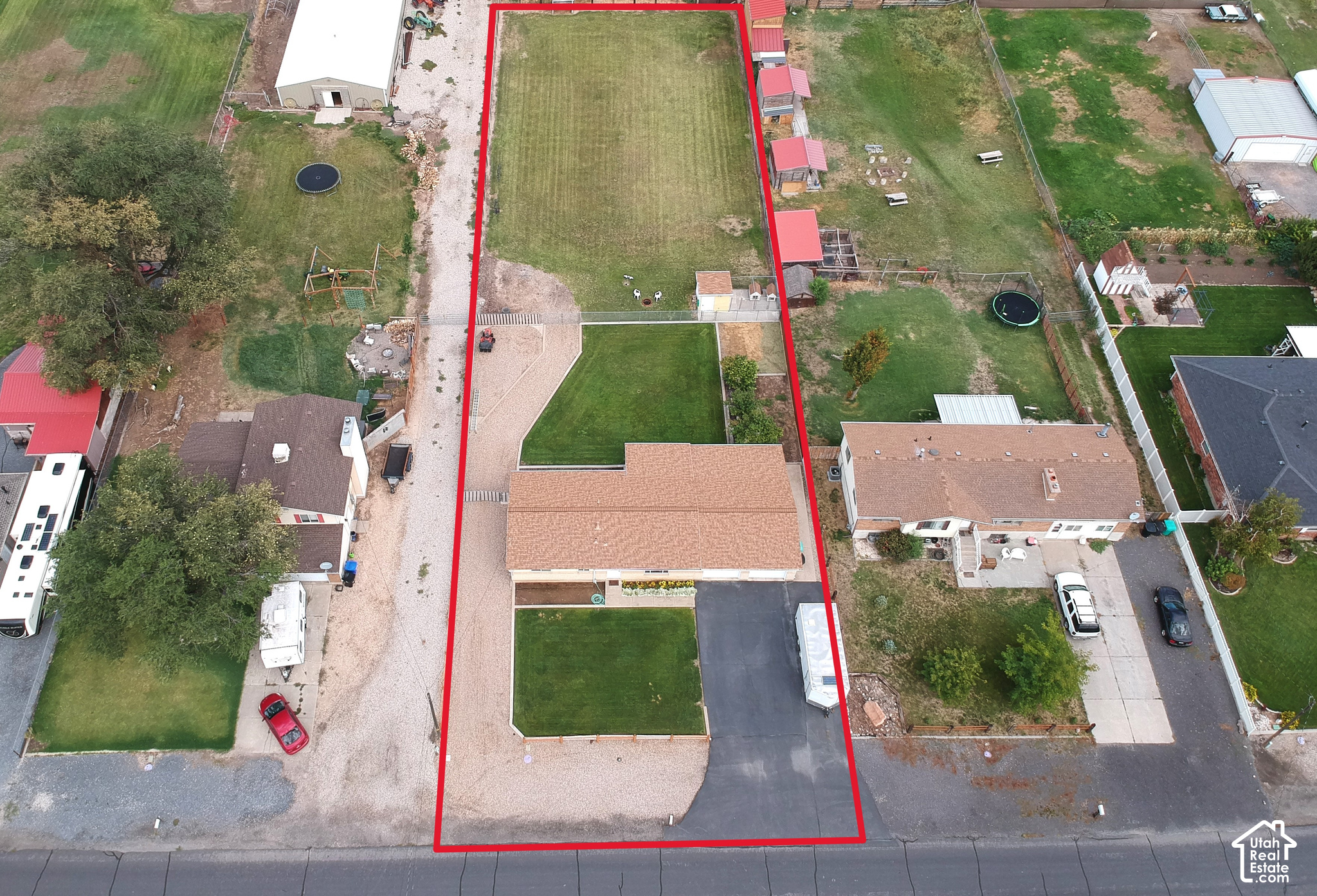 main property photo 27