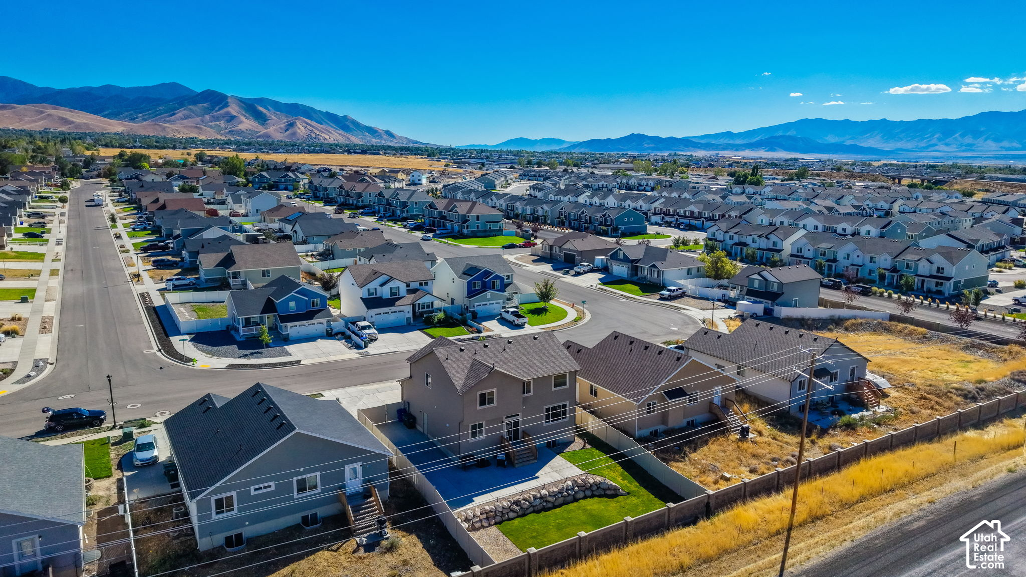 main property photo 40