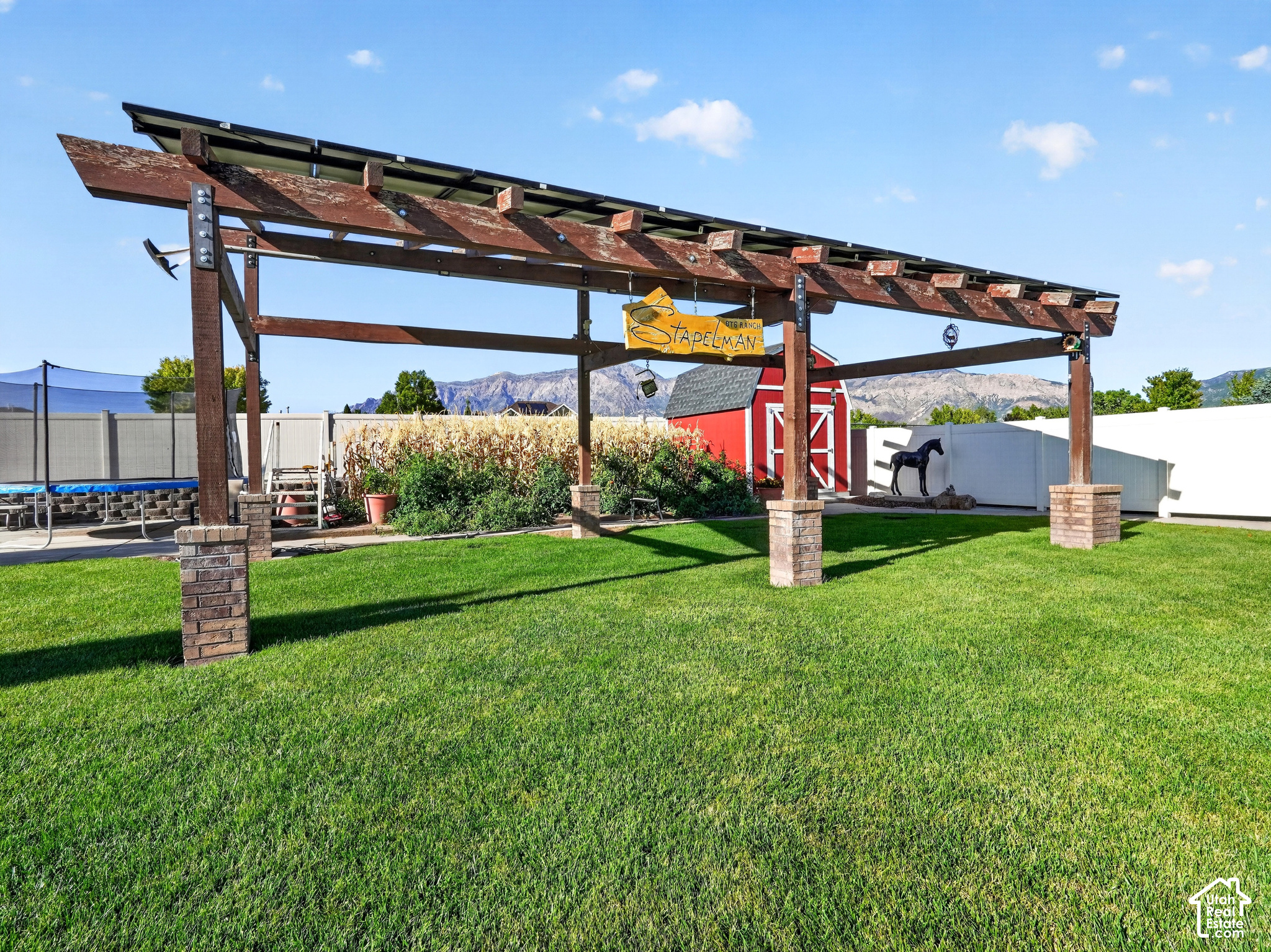 main property photo 36