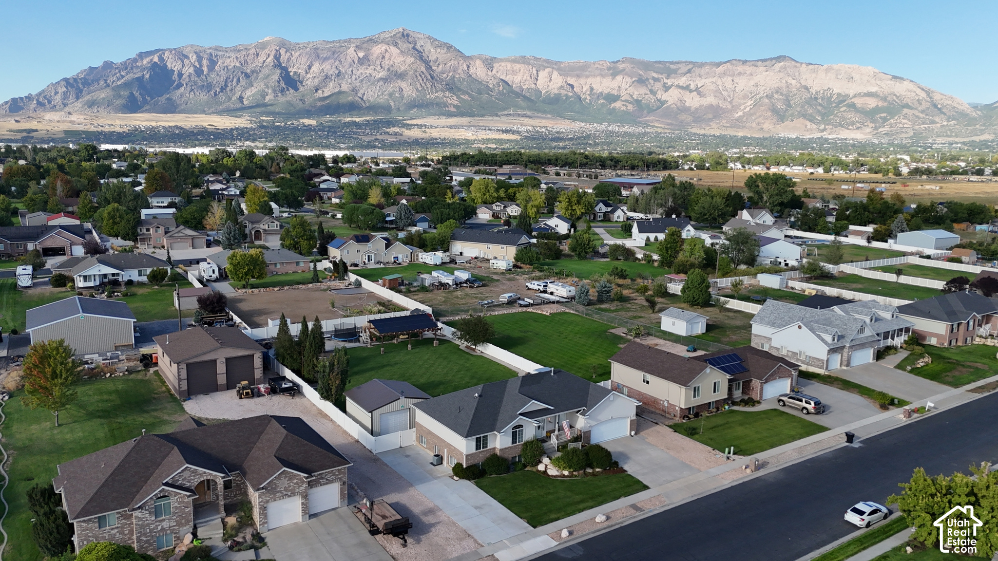 main property photo 45