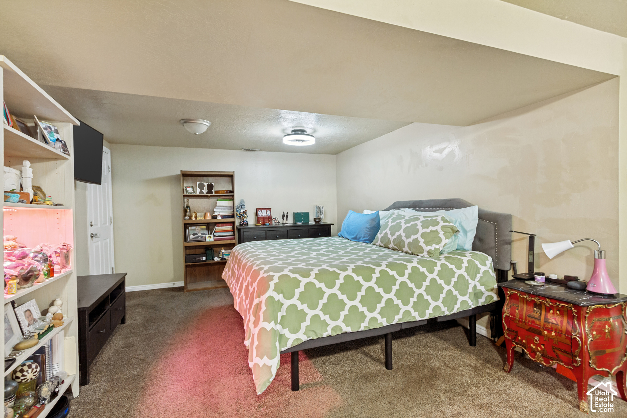main property photo 19