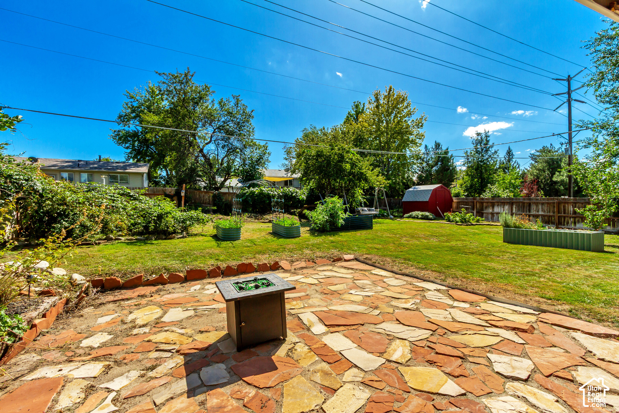 main property photo 9